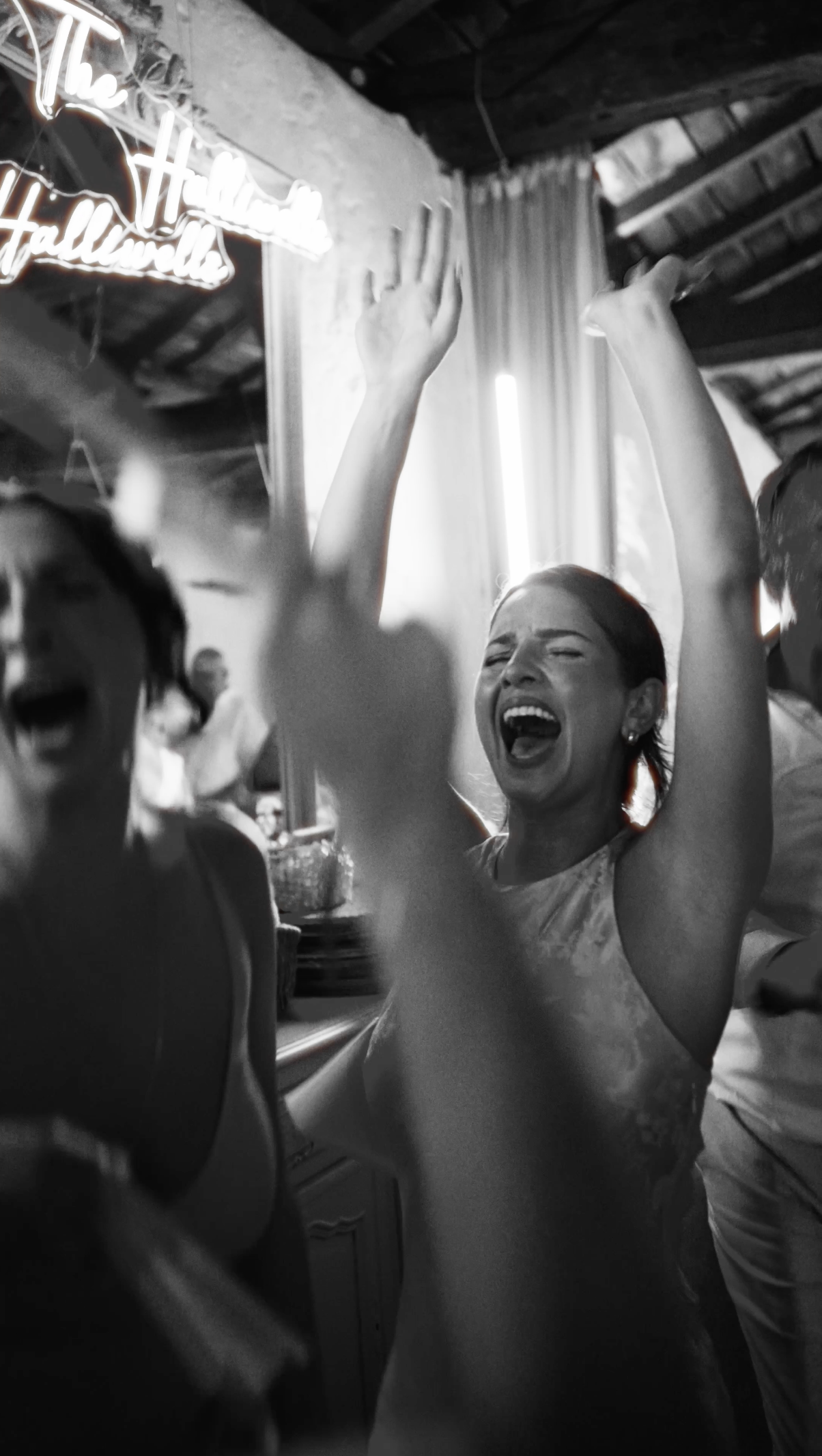 Wedding in south west of France, documentary and editorial style, raw emotions, amao wedding