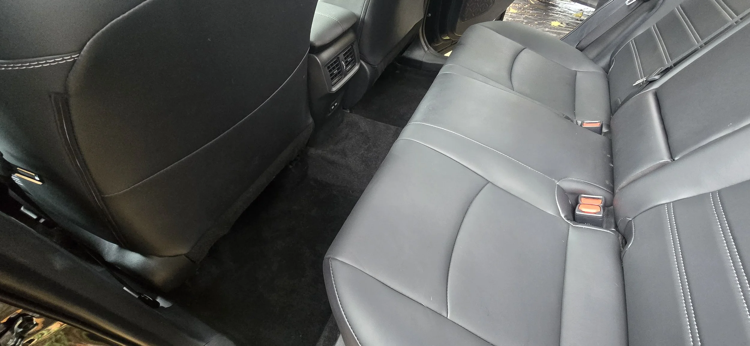 2025 - Rav4 - Mercado (6).jpg