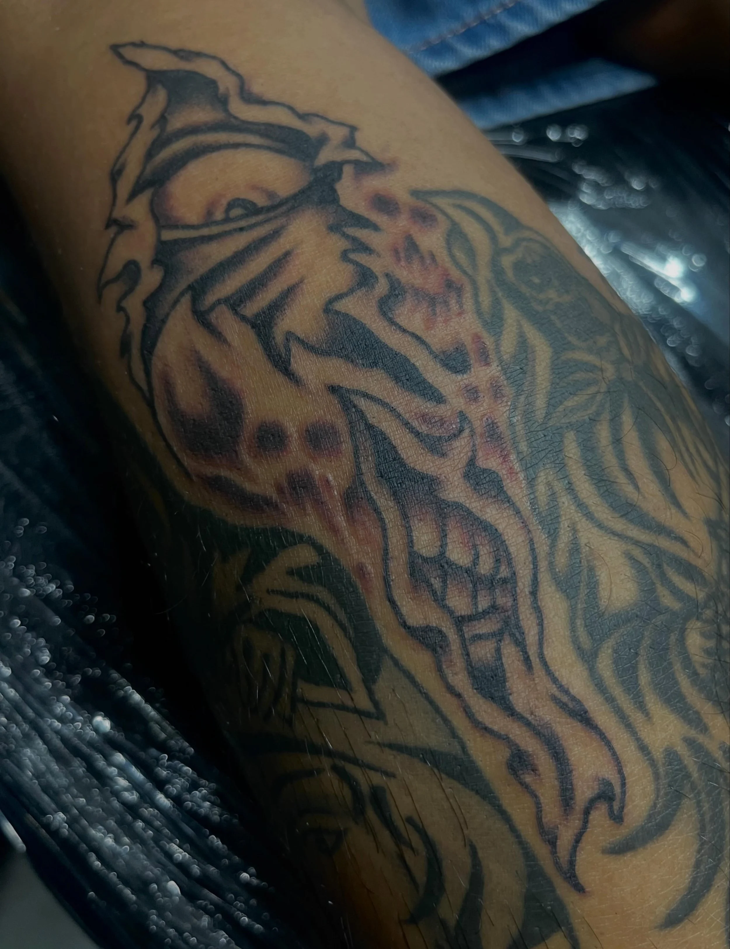 Love doing skin rips, thank you @lilmanchild 
Picked from my flash. 

For bookings DM or WhatsApp 80810312