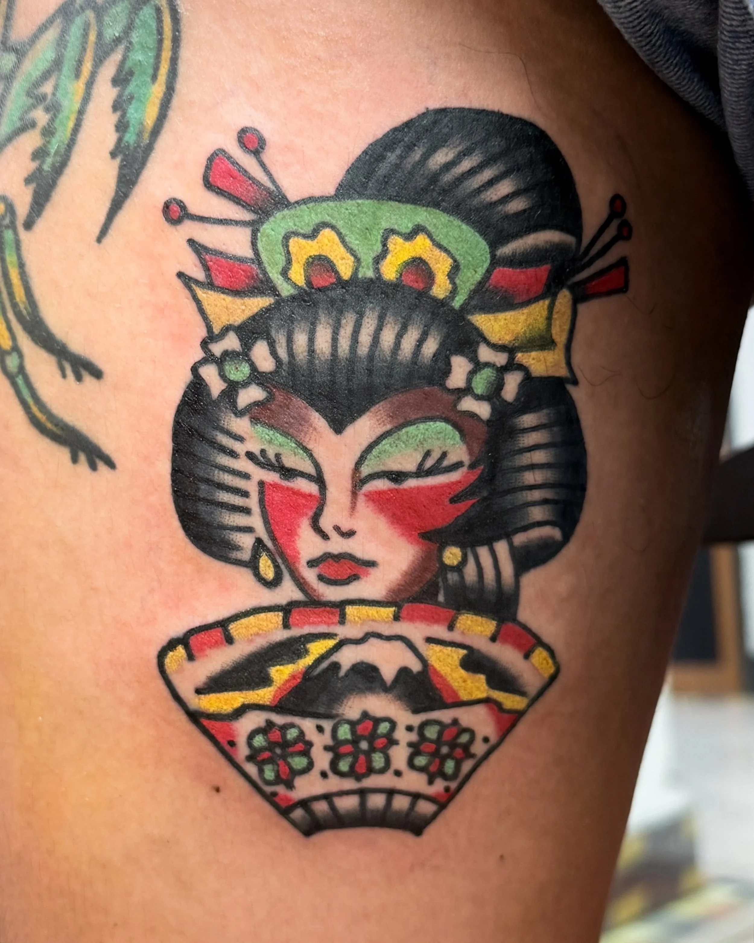 done @timetattooco . Got time to tatt dm for tattoos at apprentice rate 🥸
.
.
.
.
.
.
#singaporetattoo #americantraditional 
#traditionaltattoo #flash #tattoo