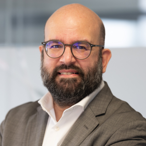 Tiago Esteves - Sales Force