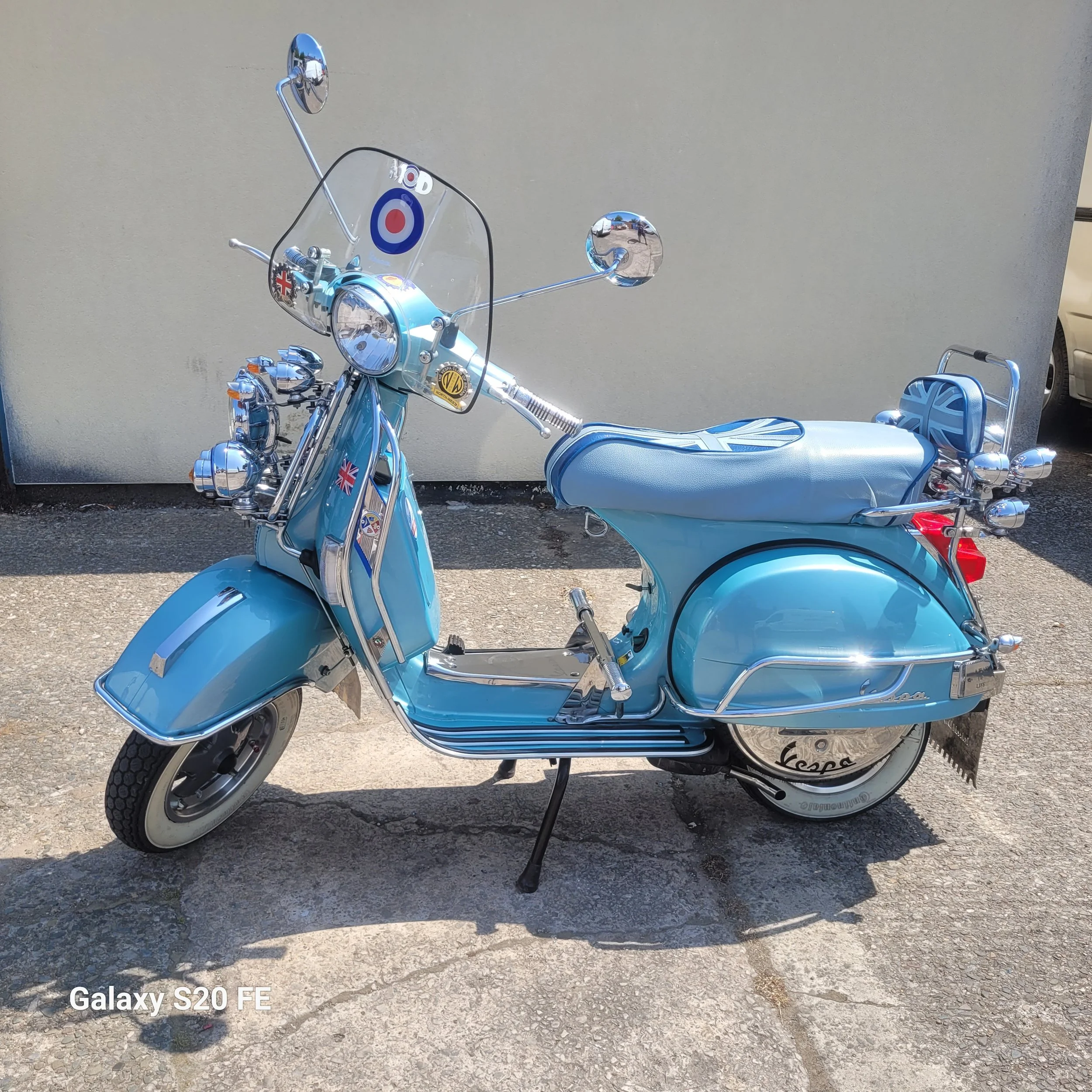 VESPA PX125 70TH ANNIVERSARY MODEL