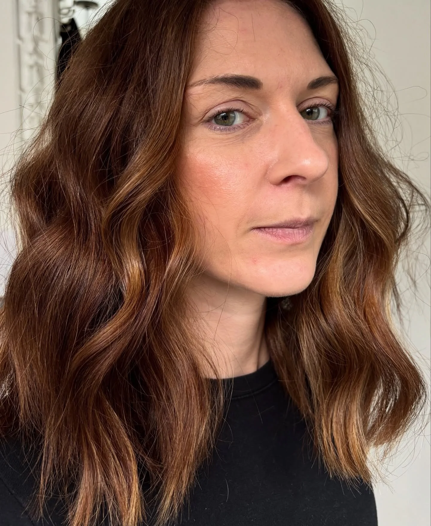 All the Autumnal Vibes for this beauty today 🍁

All about those warmer golden tones this season, and I am here for it ✨

#behindthechair
#autumnalhair
#frome
#fromehairdresser
#haireducation
#somerset
#autumnvibes