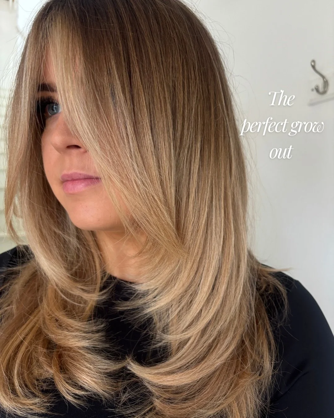 The Perfect Grow Out ✨

Whilst creating this butterfly cut on my client I had to capture the beautiful colour grow out &hellip;.. 

Need this ? Then &ldquo;Lived in&rdquo; colour is for you 

-No harsh lines 
-Soft grow out 
-brightness in all the ri