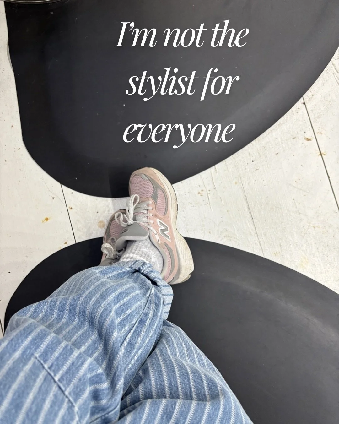 I&rsquo;m not everyone&rsquo;s stylist &amp; that&rsquo;s intentional 

I won&rsquo;t fry your hair 
I won&rsquo;t lie to you
And yes &hellip;. We are absolutely doing a mini photoshoot at the end 

I have built my business around intention, honesty 