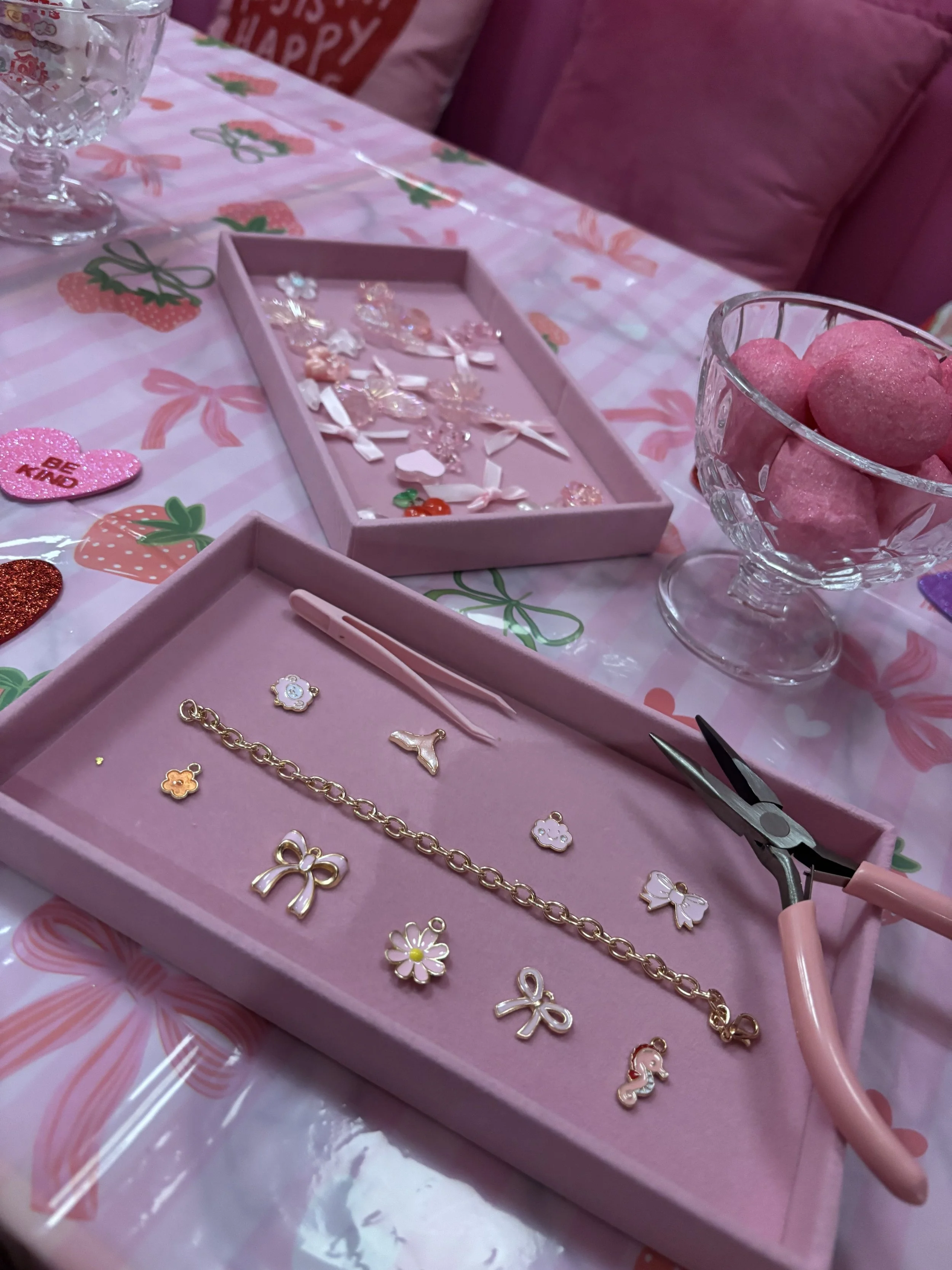  Valentines Charm Bracelet &amp; Sparkle Party 