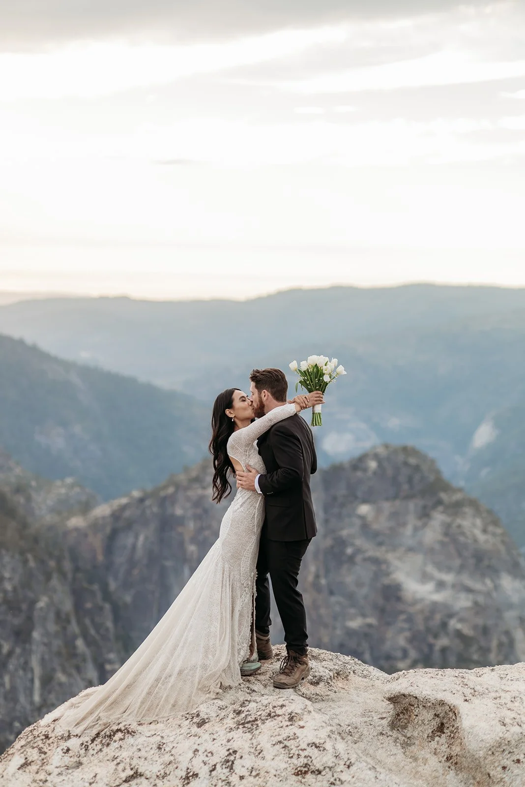 Christina + Sean Get Married V85_5849.jpg