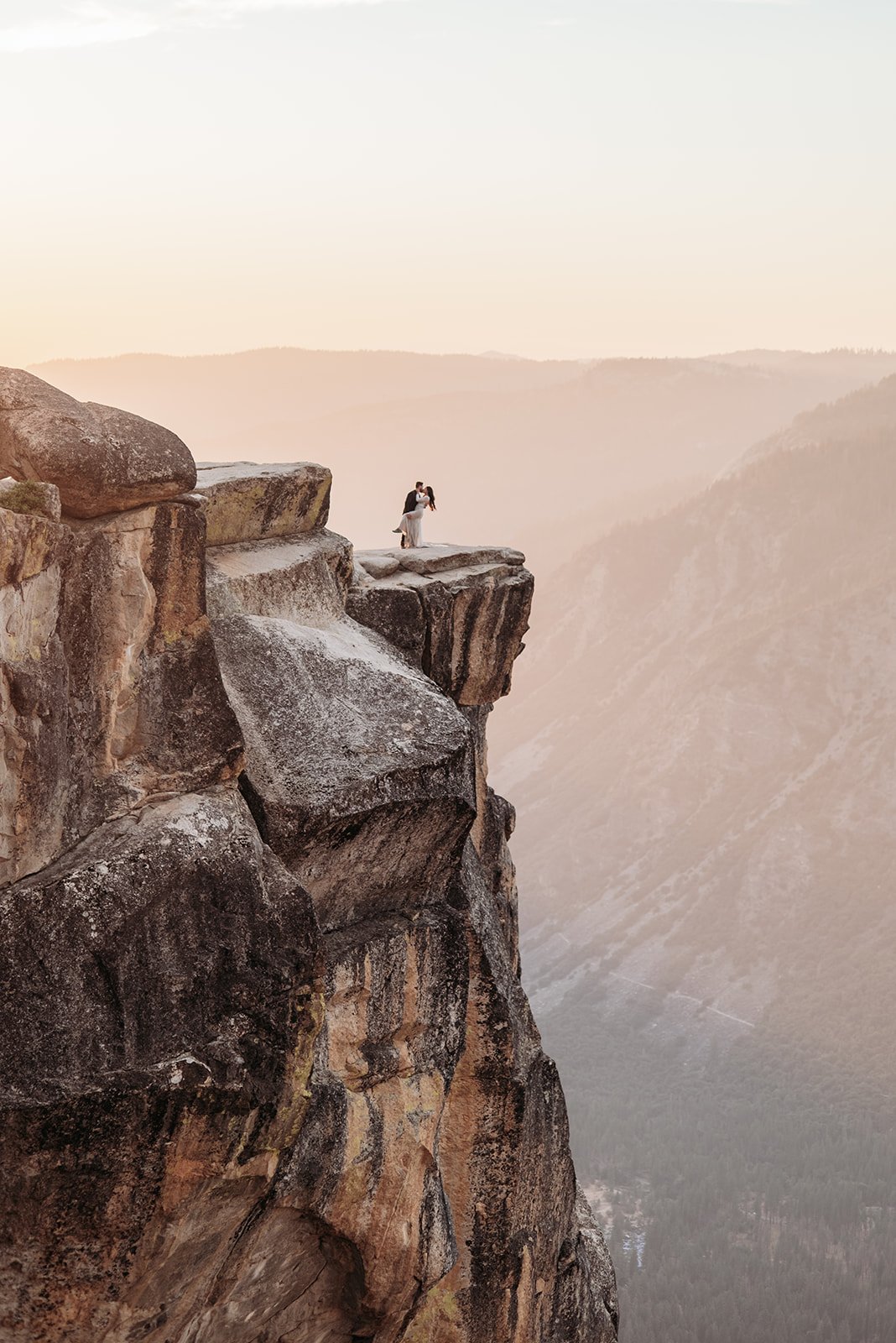 Christina + Sean Get Married V85_6143.jpg