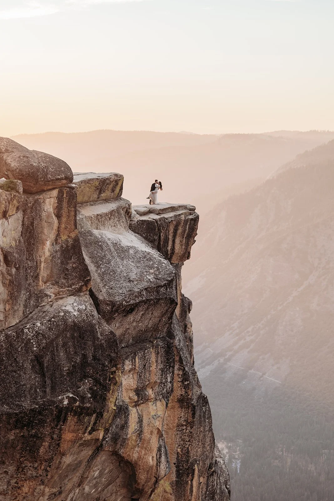 Christina + Sean Get Married V85_6143.jpg