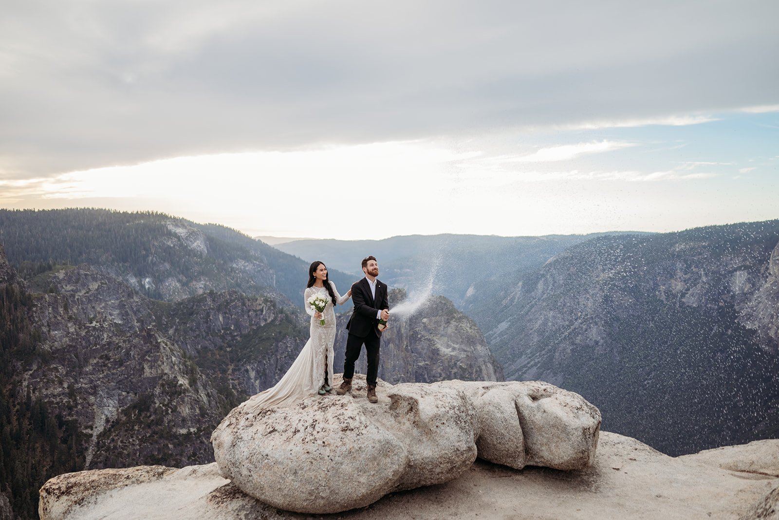 Christina + Sean Get Married V35_6627.jpg