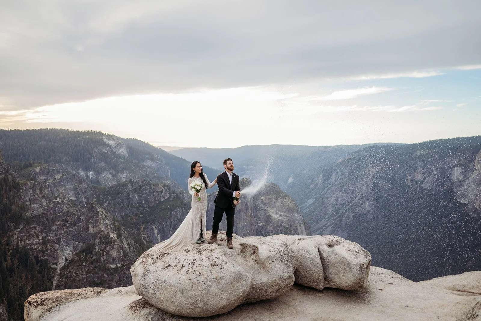 Christina + Sean Get Married V35_6627.jpg