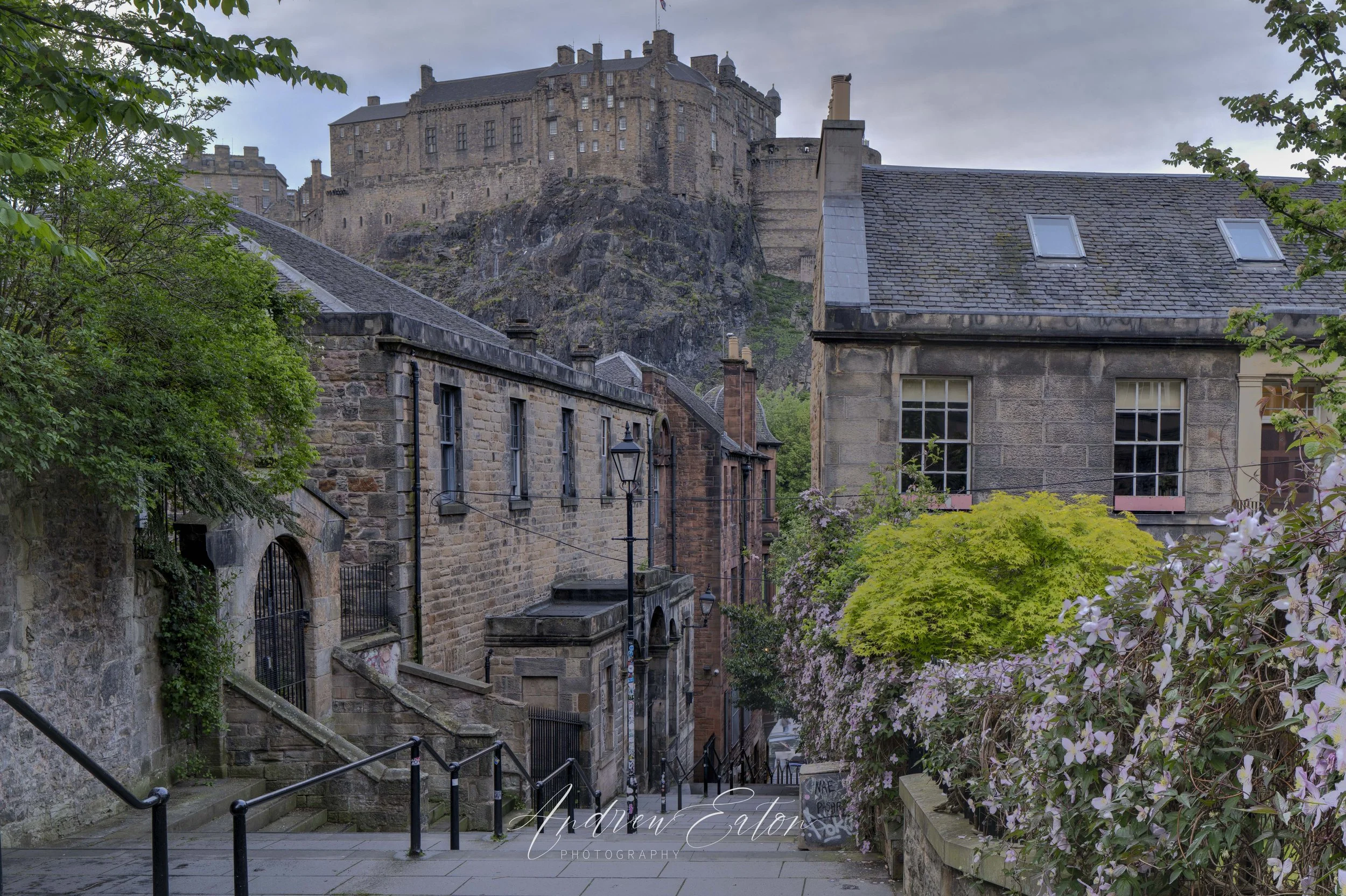 Edinburgh Castle from Vennel