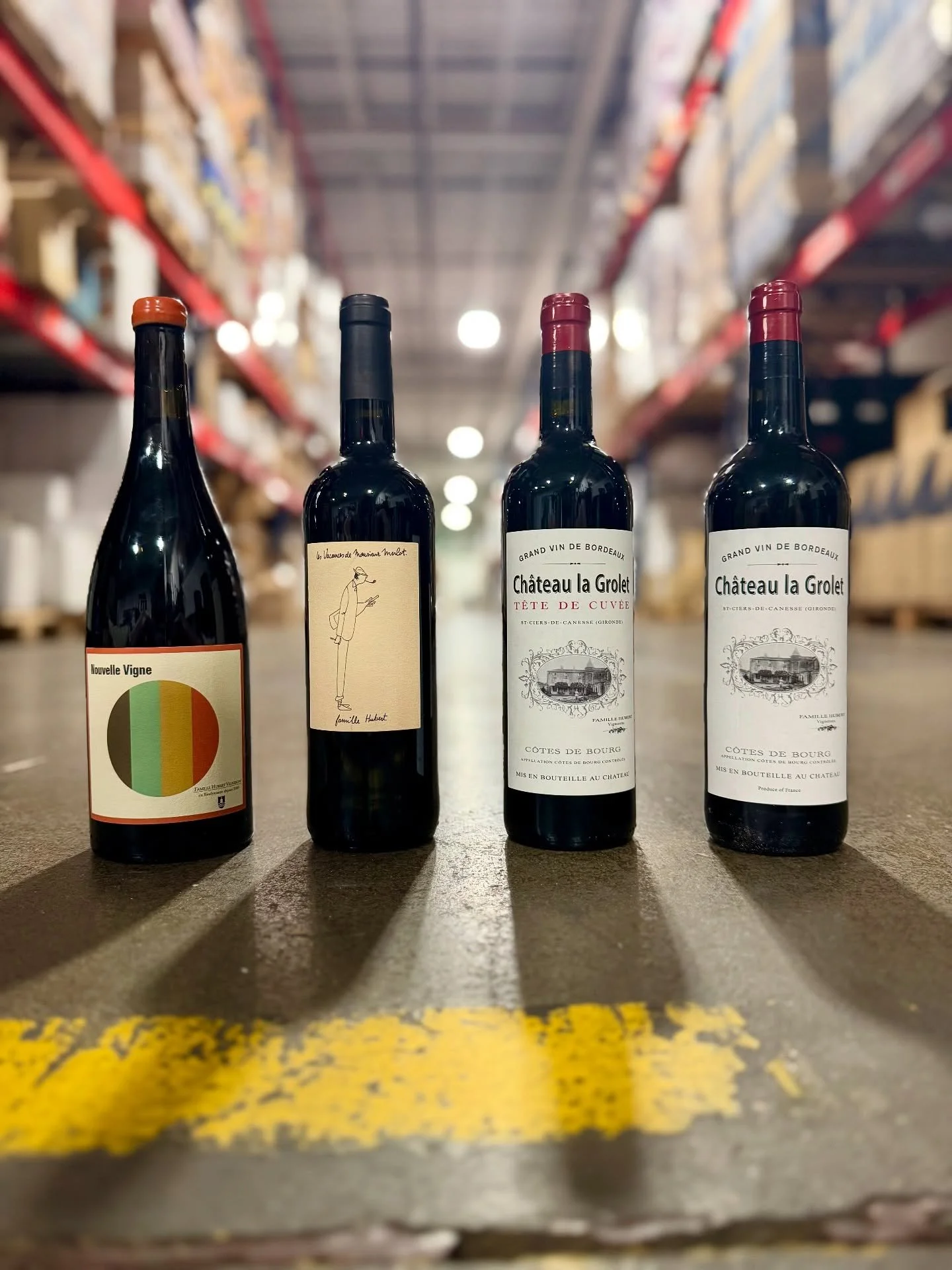 🍷!! WINERY SPOTLIGHT !!🍷🚨

👩🏻&zwj;🌾: Hubert Vignerons - @vignobleshubert 
Vignobles Hubert is a family-run estate in the Right Bank of Bordeaux, producing soulful, organic wines that defy expectations of the region. The Chateau is helmed by 5th