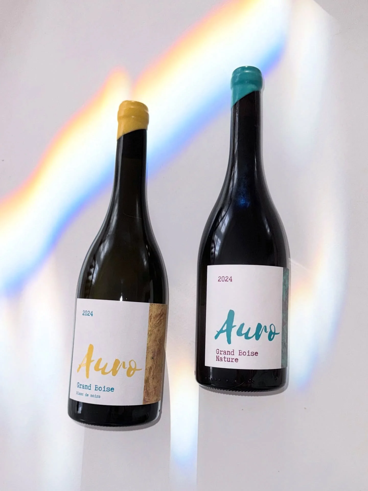 Planted on the slopes and terraces of the premium sub-appellation of C&ocirc;tes de Provence Sainte Victoire, Ch&acirc;teau Grand Boise enjoys a special continental climate. Since 1610, it has evolved from varied farming to exclusive winemaking. Its 