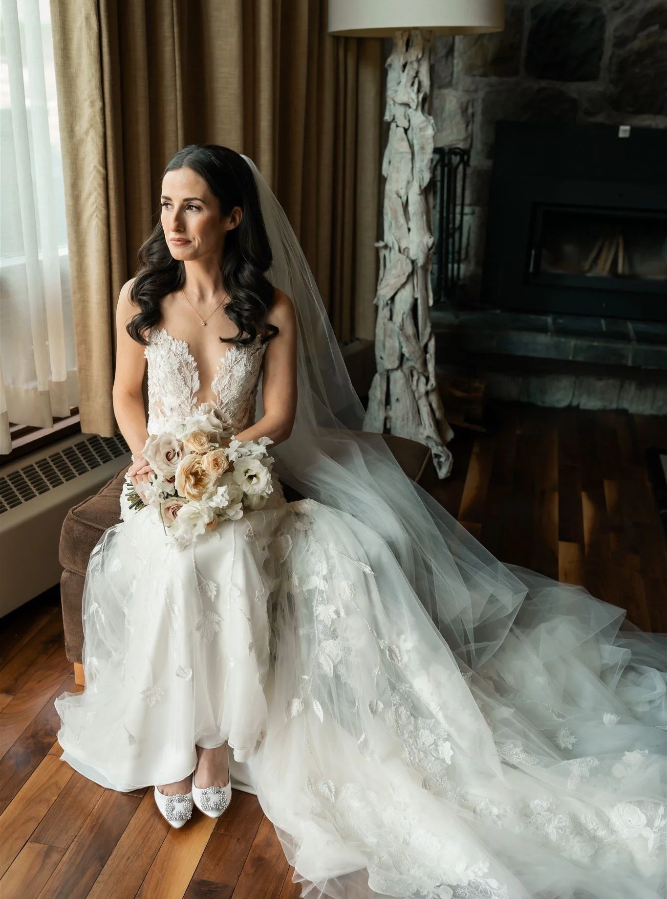 Our stunning bride Bethany soaking in those magical, quiet moments before &ldquo;I do&rdquo;. Emily and Kerris spent the morning laughing, pampering, and doing glam with Bethany and her favorite people at the breathtaking Jasper Park Lodge. Talk abou
