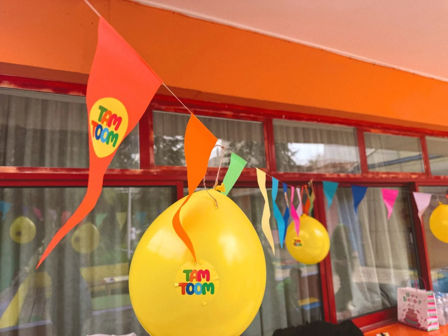 [𝟭𝟯 - 𝘁𝗵𝗲 𝗷𝗼𝘆 ]

&Eta; &omicron;&mu;&omicron;&rho;&phi;&iota;ά &tau;&eta;&sigmaf; &tau;έ&chi;&nu;&eta;&sigmaf; &epsilon;ί&nu;&alpha;&iota; &alpha;&upsilon;&tau;ή:
&lambda;ί&gamma;&alpha; &upsilon;&lambda;&iota;&kappa;ά, &pi;&omicron;&lambda;&