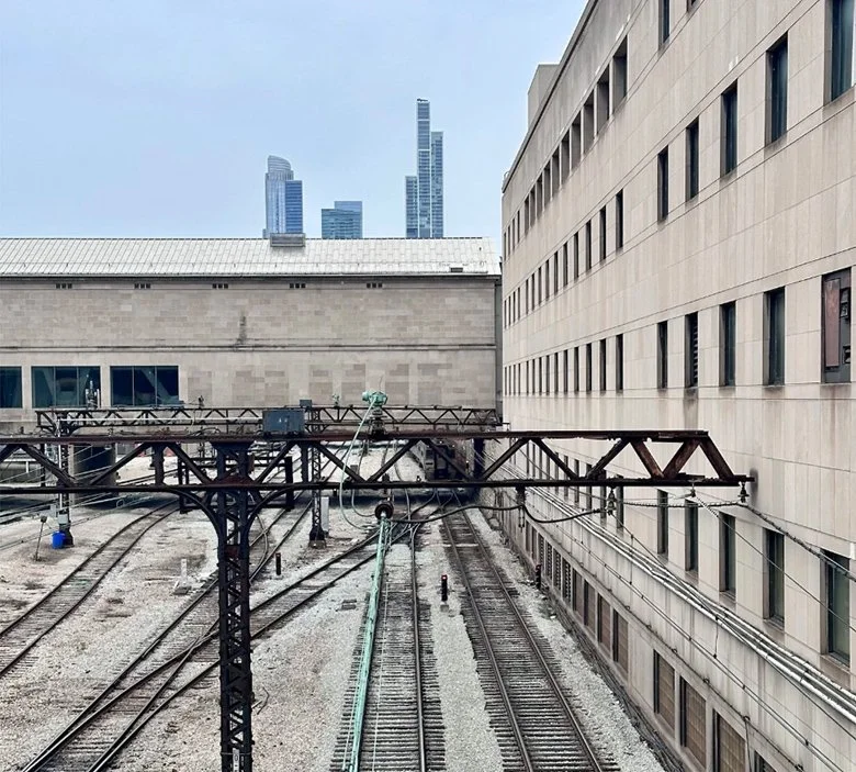 Reading the neighbours: four Chicago towers and the commercial case for contextual design