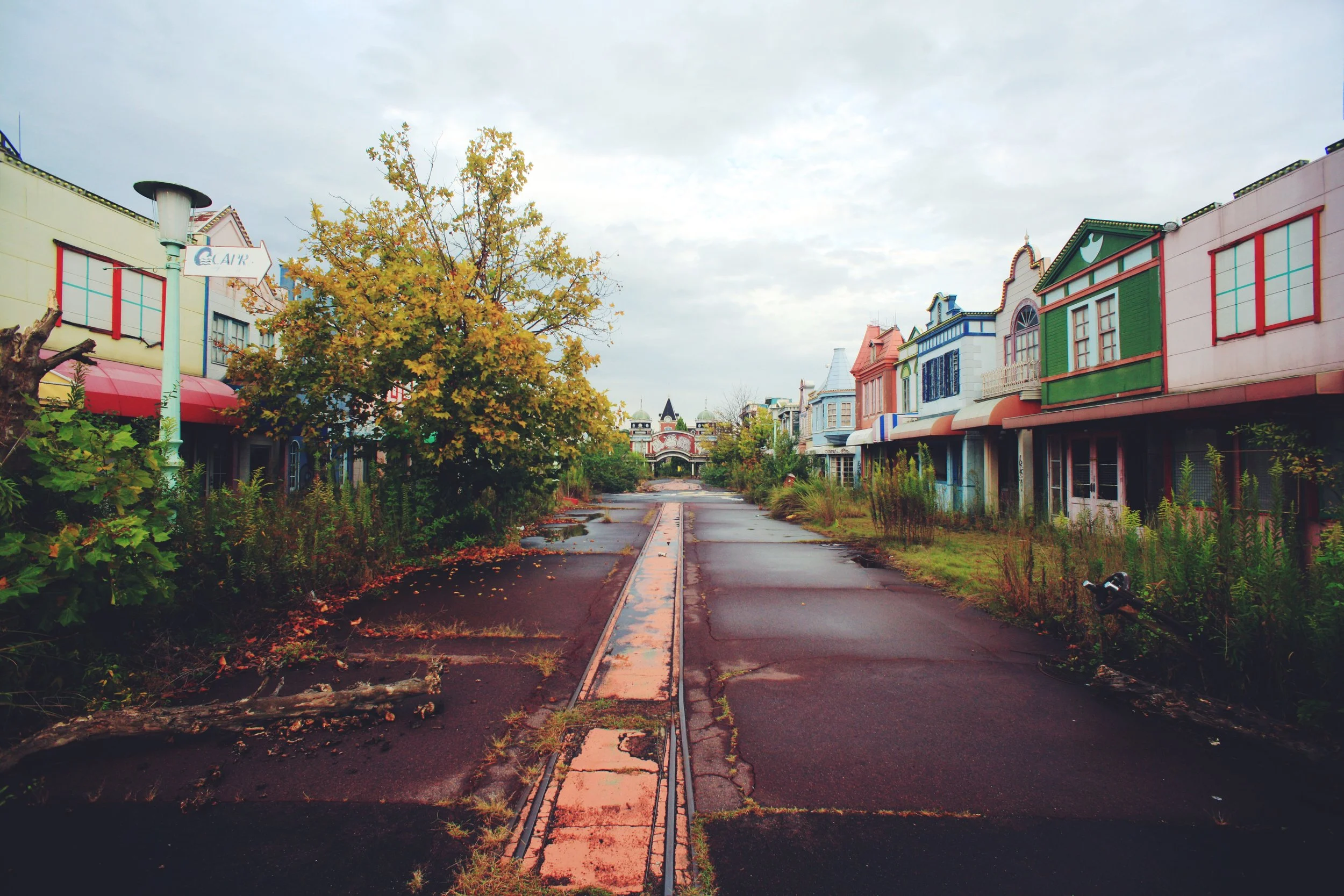 60-nara-overgrown-empty-streets-i-thought-i-might-catch-a-glimpse-of-no-face-but-he-was-nowhere-to-be-found.jpg