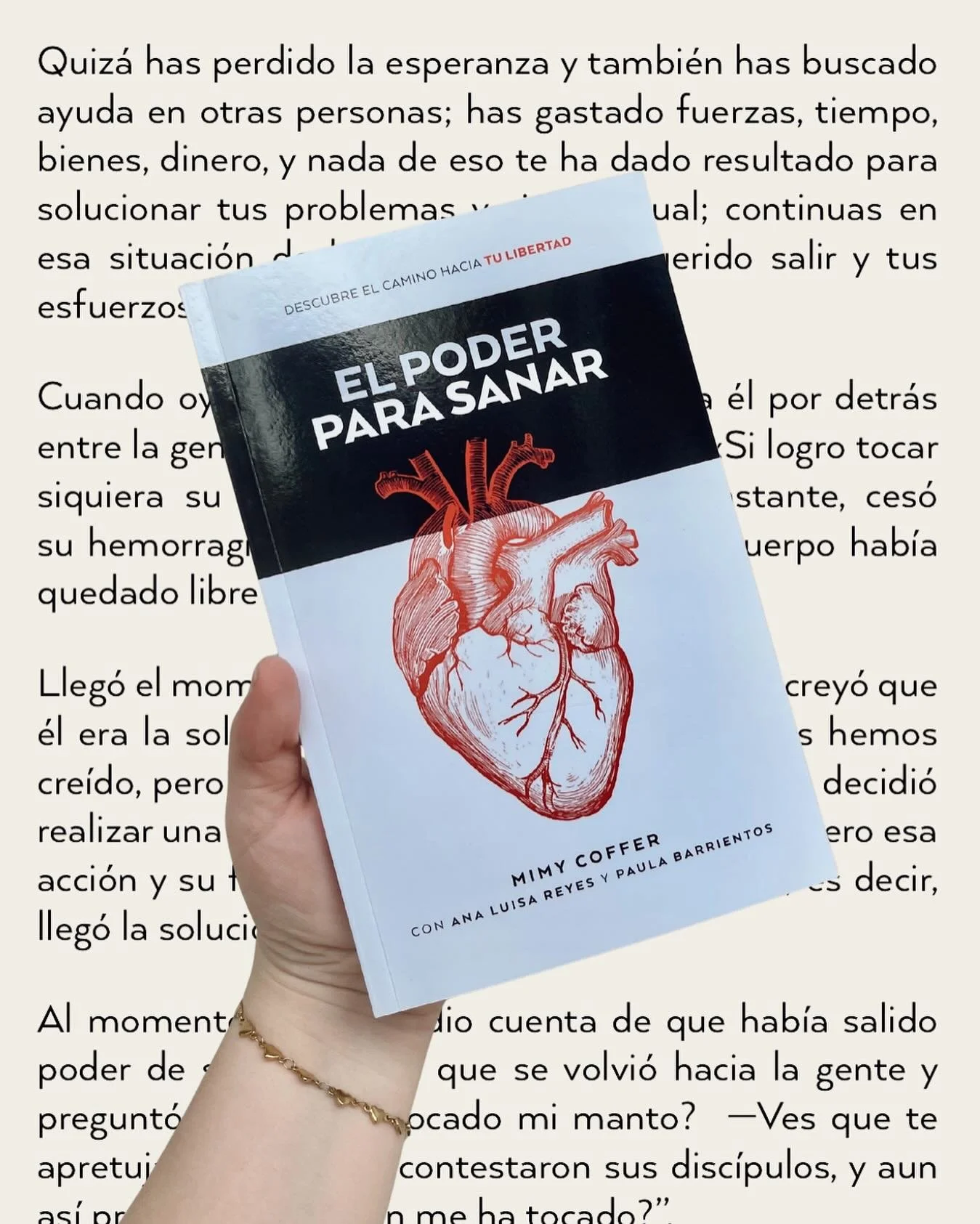 Cuando todo parece no tener salida…
Quizá has buscado ayuda, has intentado de todo y aun así nada cambia. Pero hoy quiero recordarte algo poderoso: Jesús sigue siendo la respuesta. 🙏🏻
Como aquella mujer que, con solo to