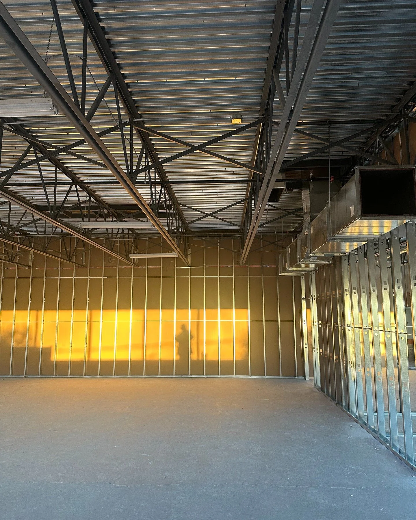 Projet livr&eacute; | Pilates Era

Retour sur le chantier du projet Pilates Era.
Montage des divisions, mise en place des syst&egrave;mes m&eacute;caniques et coordination des diff&eacute;rentes &eacute;tapes sur site.