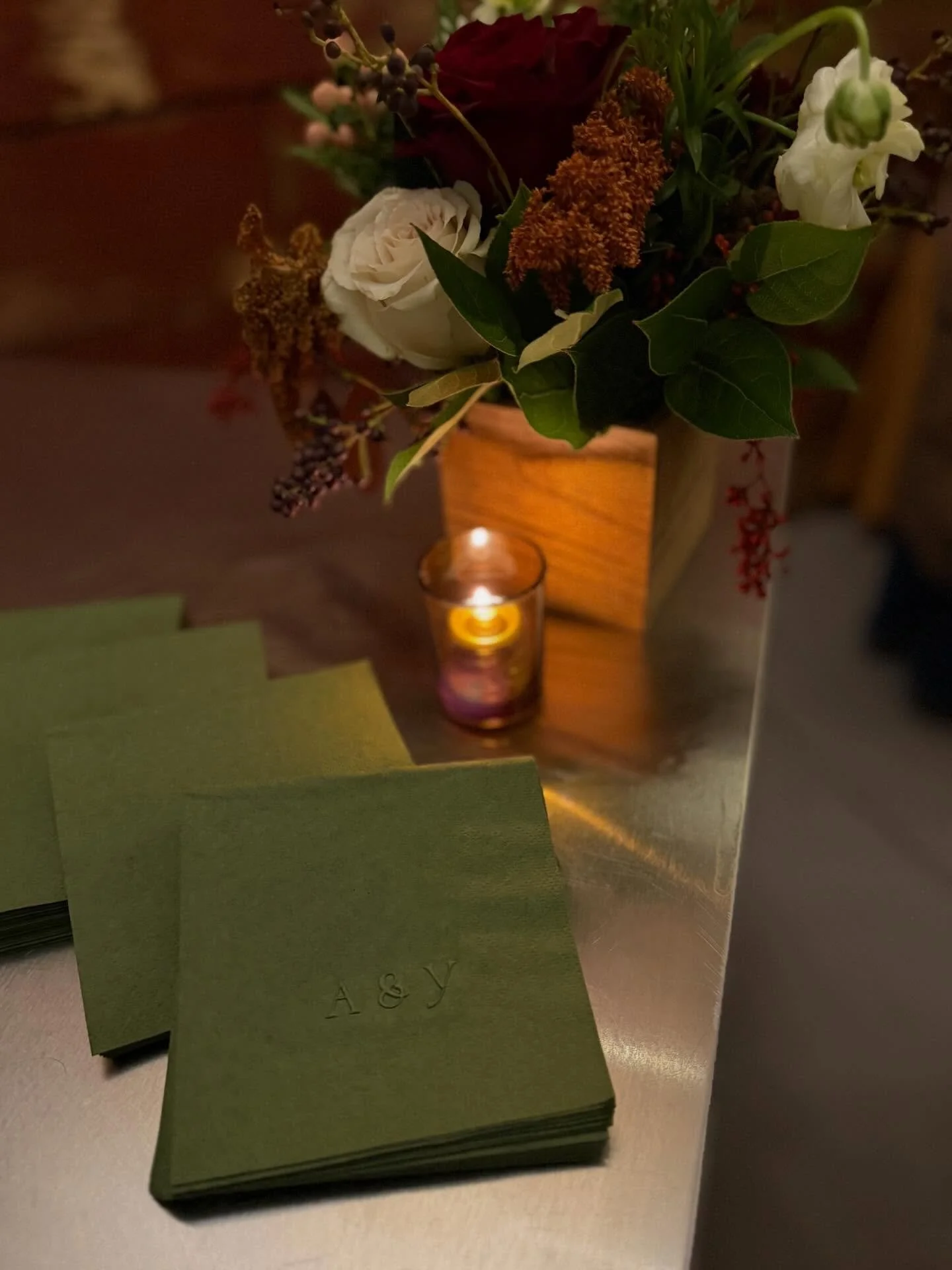 🍂✨ So happy to bring our first event to life for a dear friends engagement party. A cozy fall palette, rustic textures, and the charm of their favorite brewery made this day one to remember! 🧡🍻