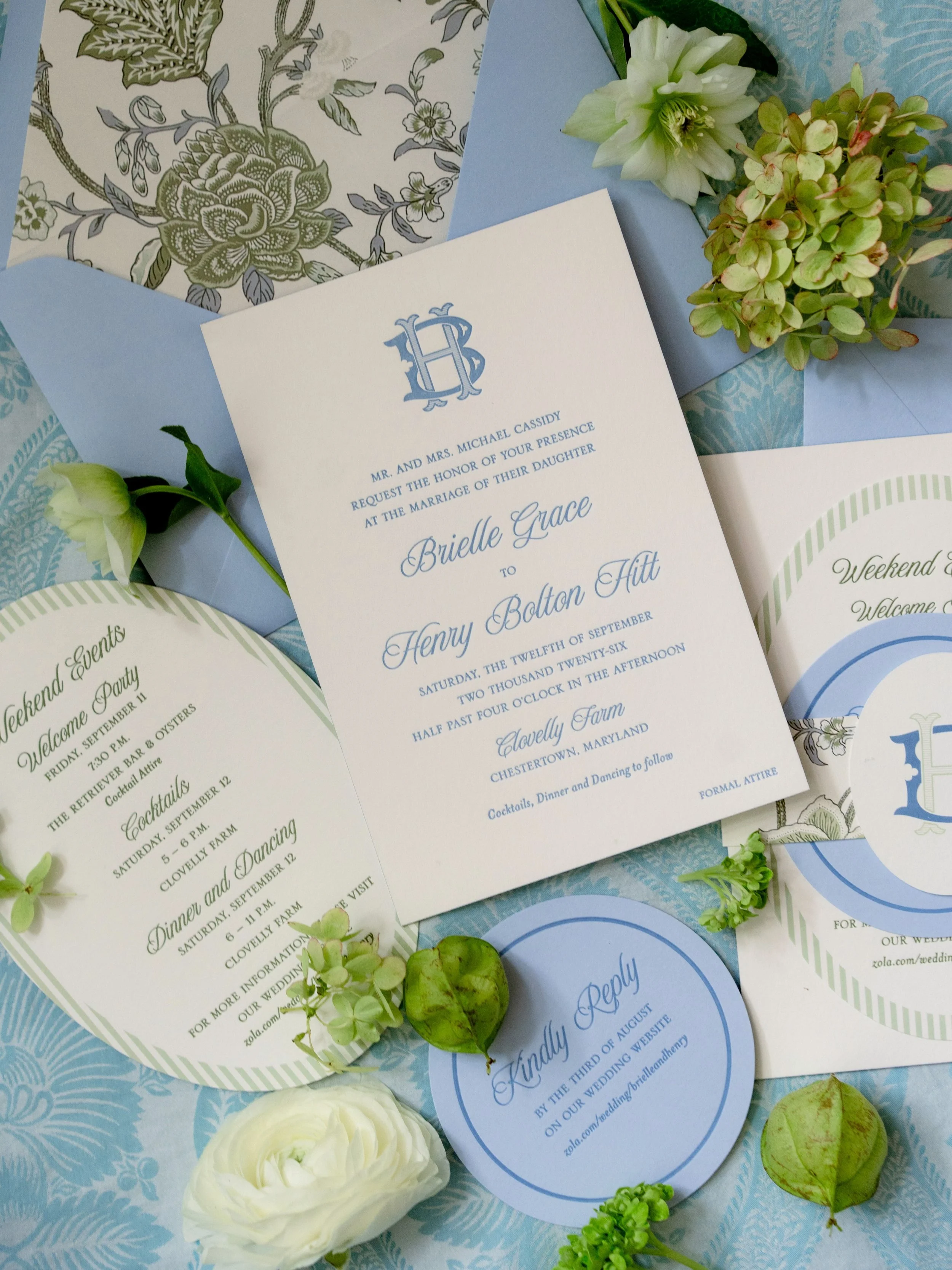 This suite was the most fun to design! Truly set the tone for an effortlessly elegant wedding weekend for B&amp;H 

#weddinginvitations #letterpressinvitation #invitationsuite