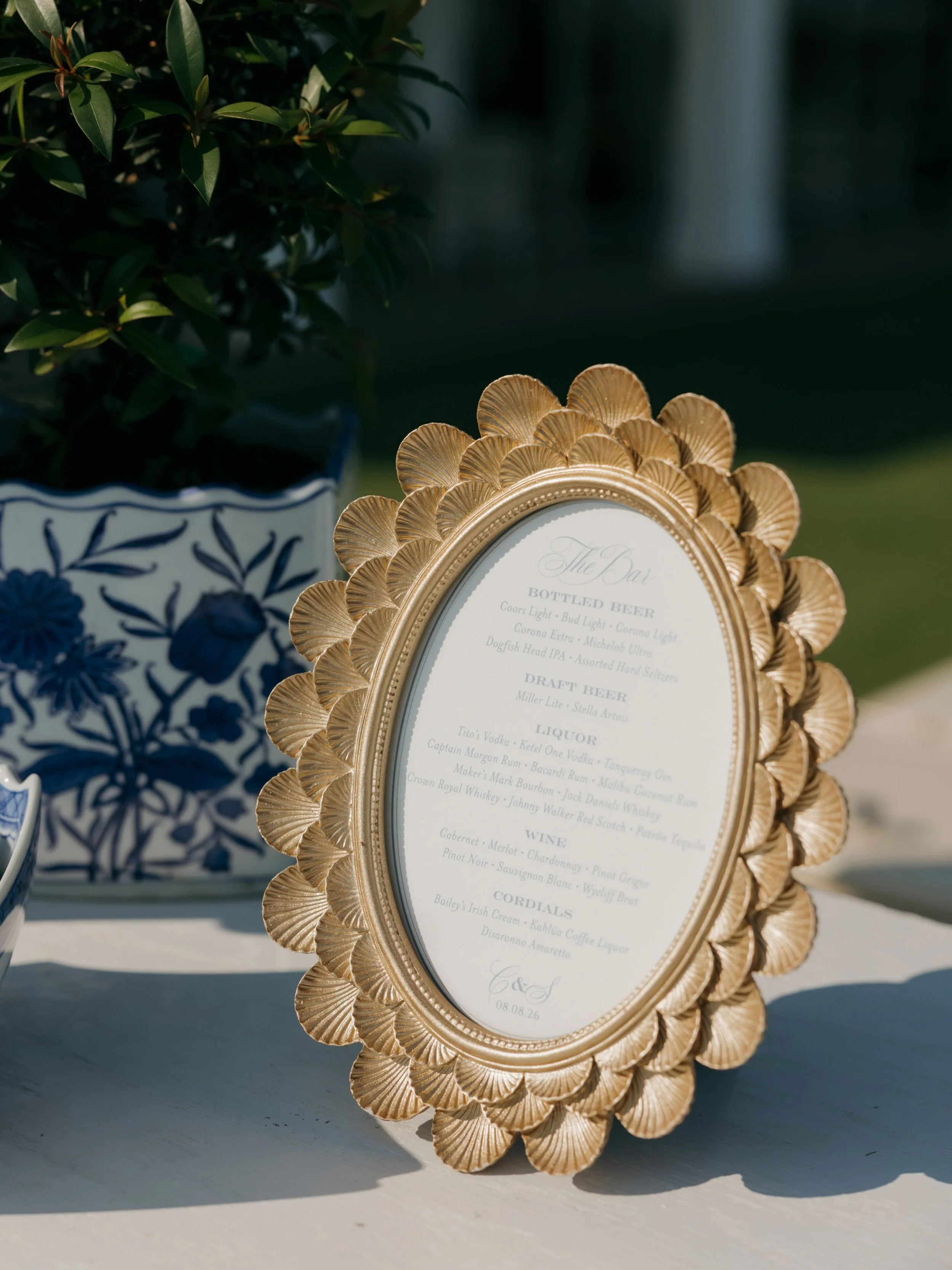 Day-of paper will always be one of our favorites to work on 🤍 There&rsquo;s something so fun about taking all the little details you&rsquo;ve planned and bringing them together on paper for the big day.

Menus, programs, place cards, signage&hellip;