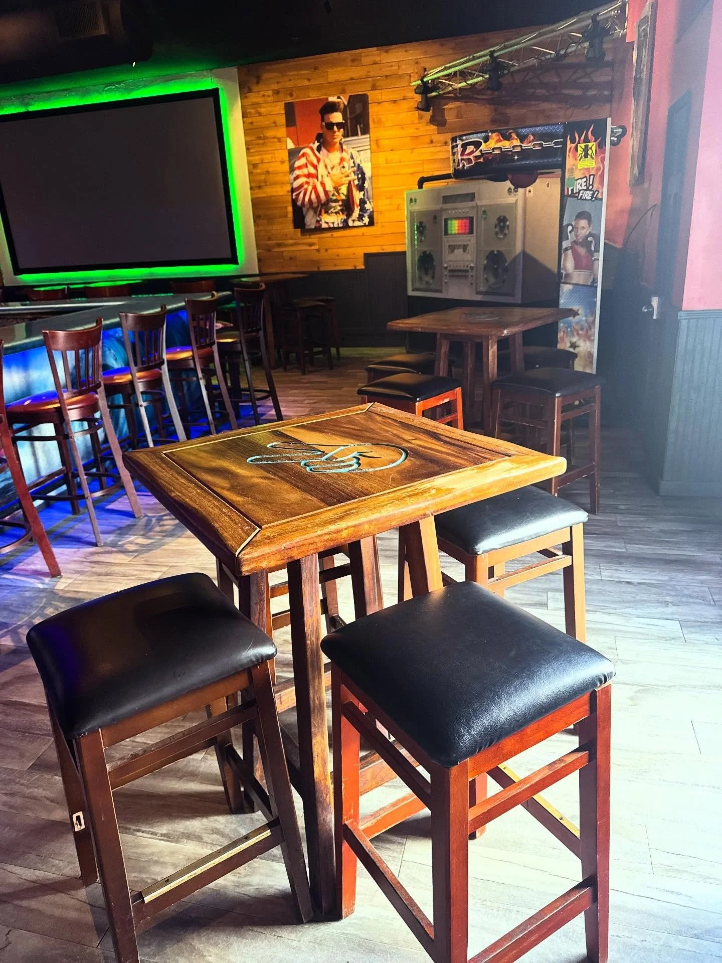 ✌🏻 Come hang with us at The Deuce!
Big screens, cold drinks, and the best vibes in town 🍻

🔥 Happy Hour | 2&ndash;8 PM
$3.50 Wells &bull; $3 Domestics

Plus, the best patio to kick back and enjoy! 🌟

#TheDeuceSA #HappyHourVibes #SanAntonioNights