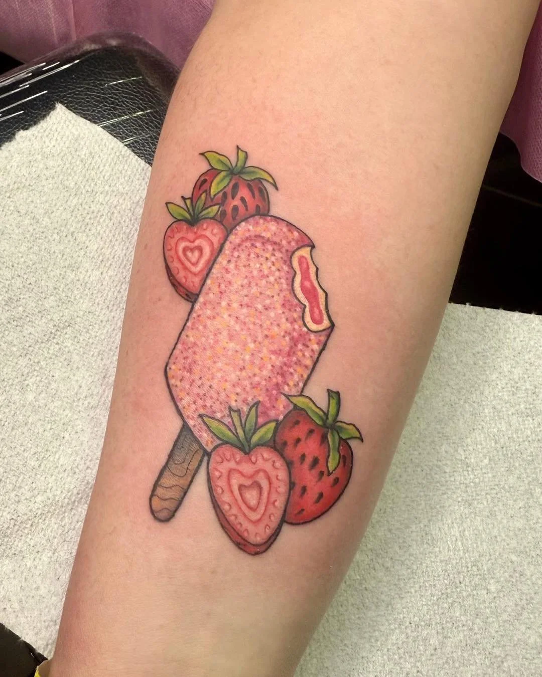 Some of our favorite tattoos from @shawneylylesart at @rubbercitytattooinvitational ! Remember, Shawney’s books are currently closed! They’ll reopen on August 22nd and she’ll be booking October-November.
https://thistleandoak.wixs