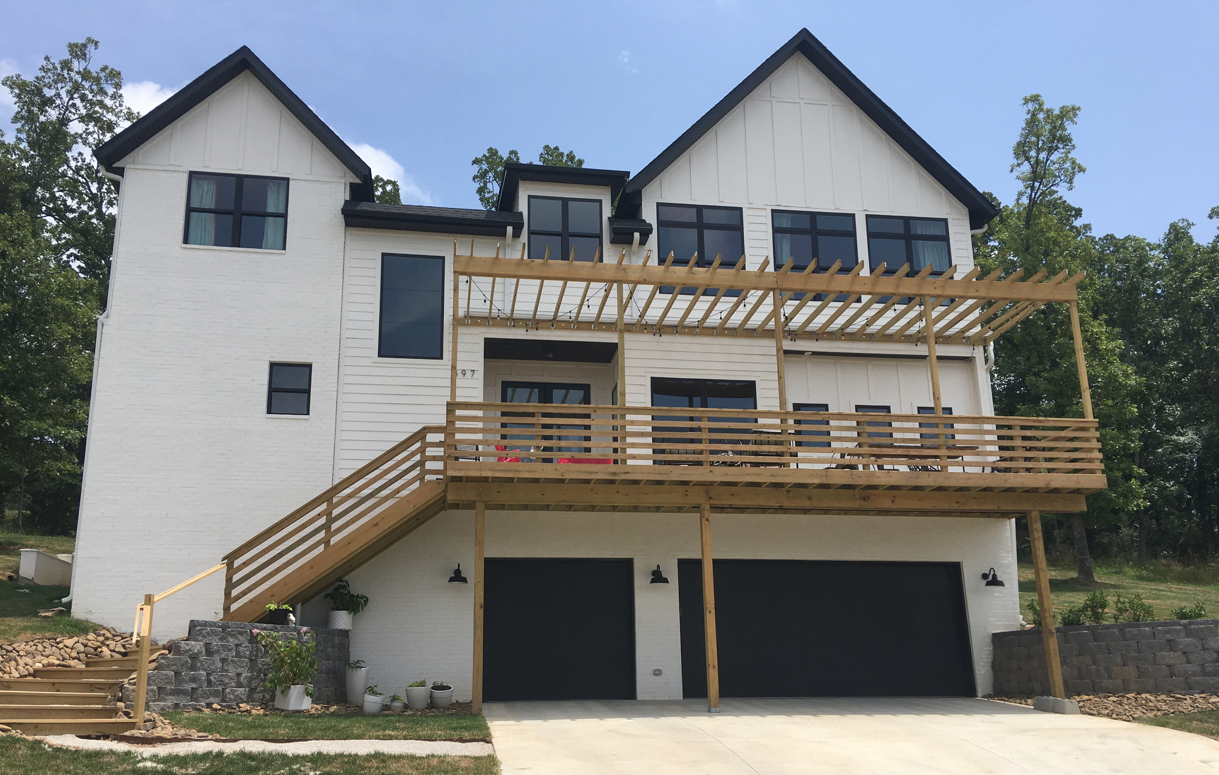 Modern Farmhouse Architecture - Fayetteville, Arkansas