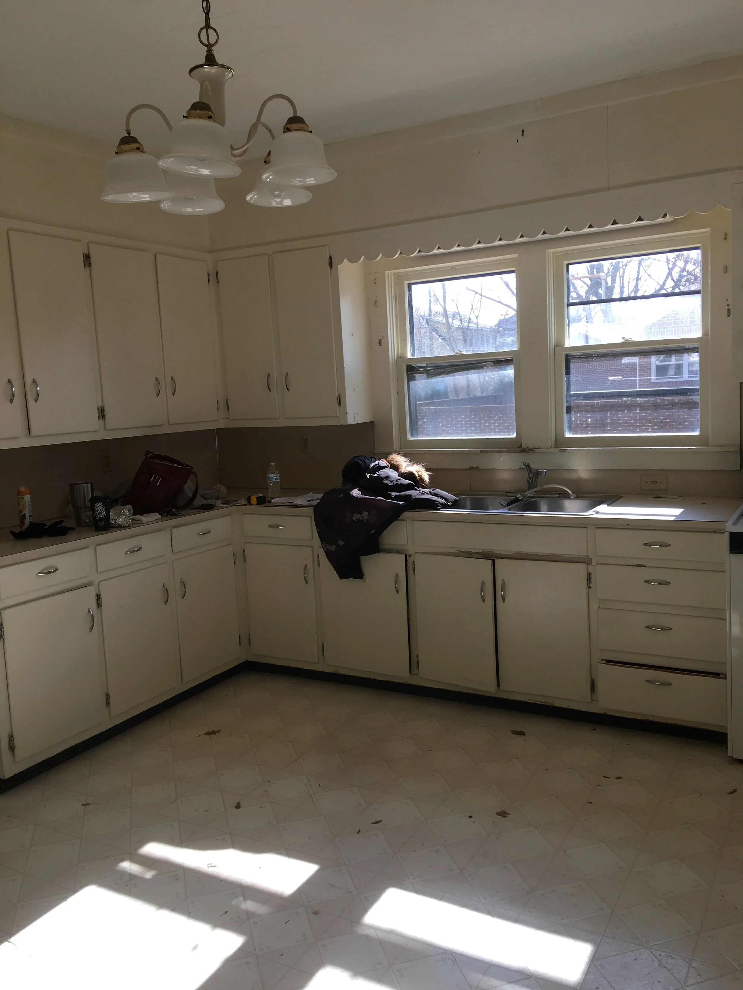 Kitchen B4.JPG