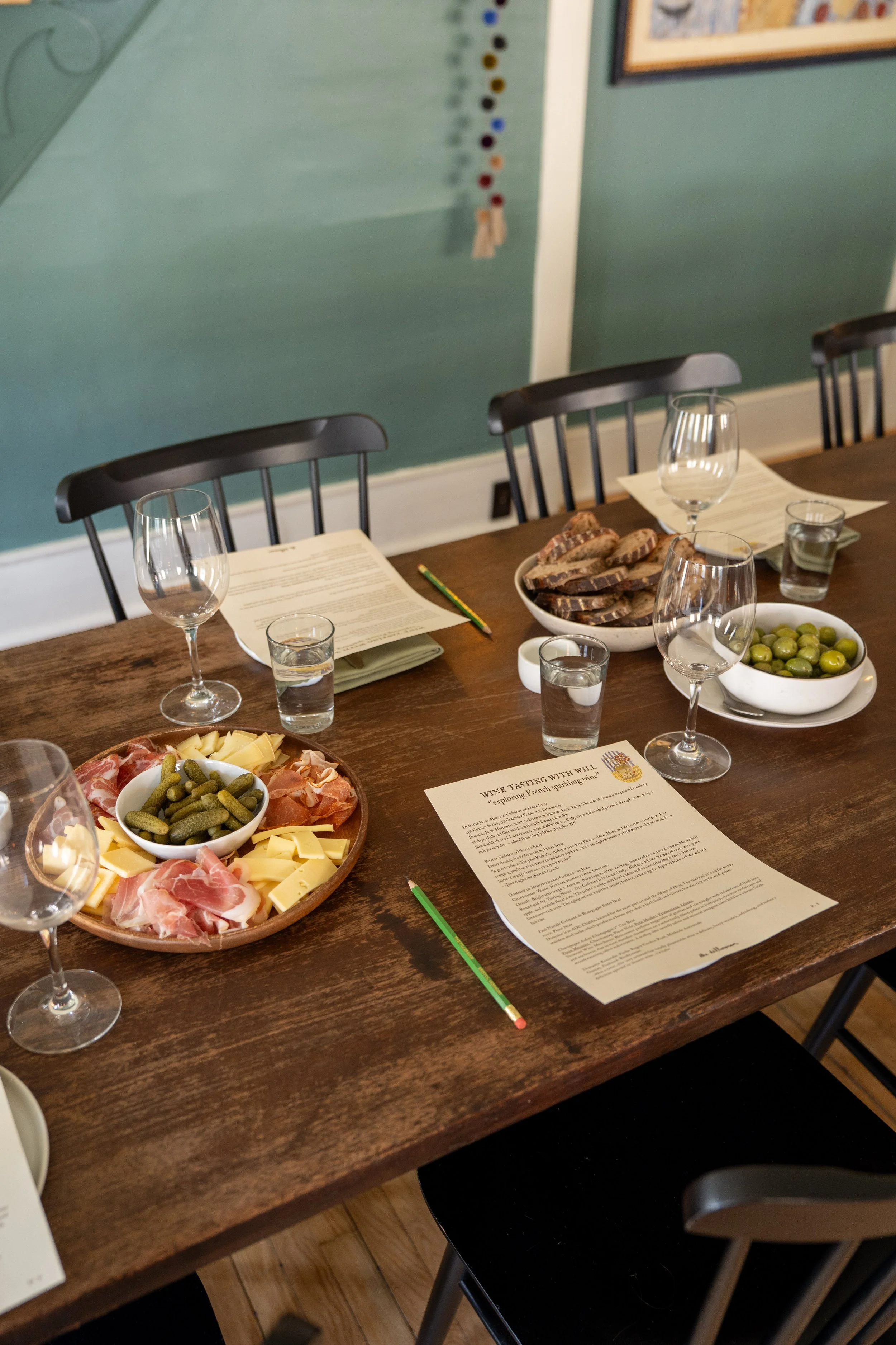 French sparkling wine tasting in the parlor