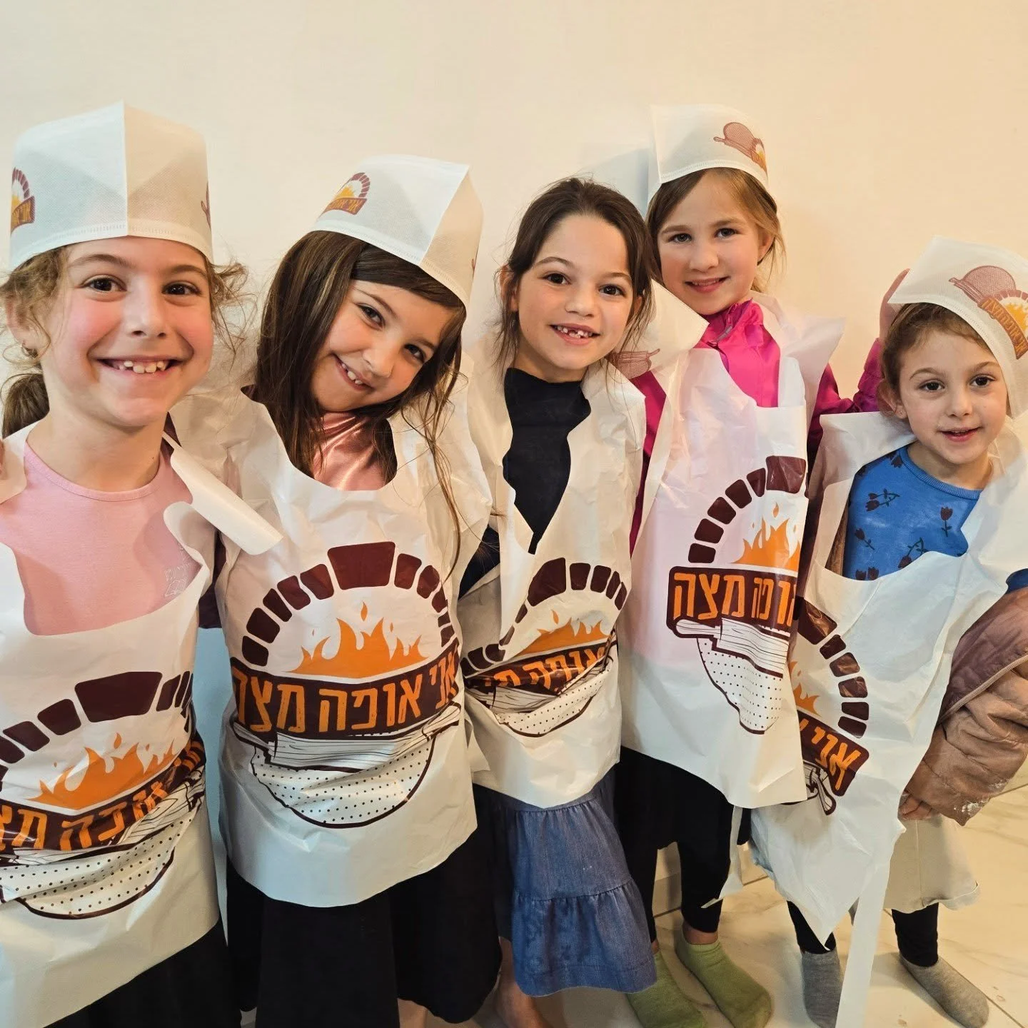 Messy hands and big smiles. Nothing better than baking matzah with these incredible children who are leading the way to geulah!! 😄🔥