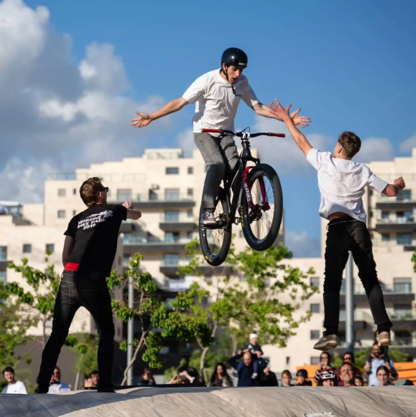 Neve Shamir came alive in the most incredible way! Over a thousand parents and children united in celebration at Chabad's Lag Ba&rsquo;omer event, marching through the streets with Jewish pride and soaring to new heights with an unforgettable bike sh