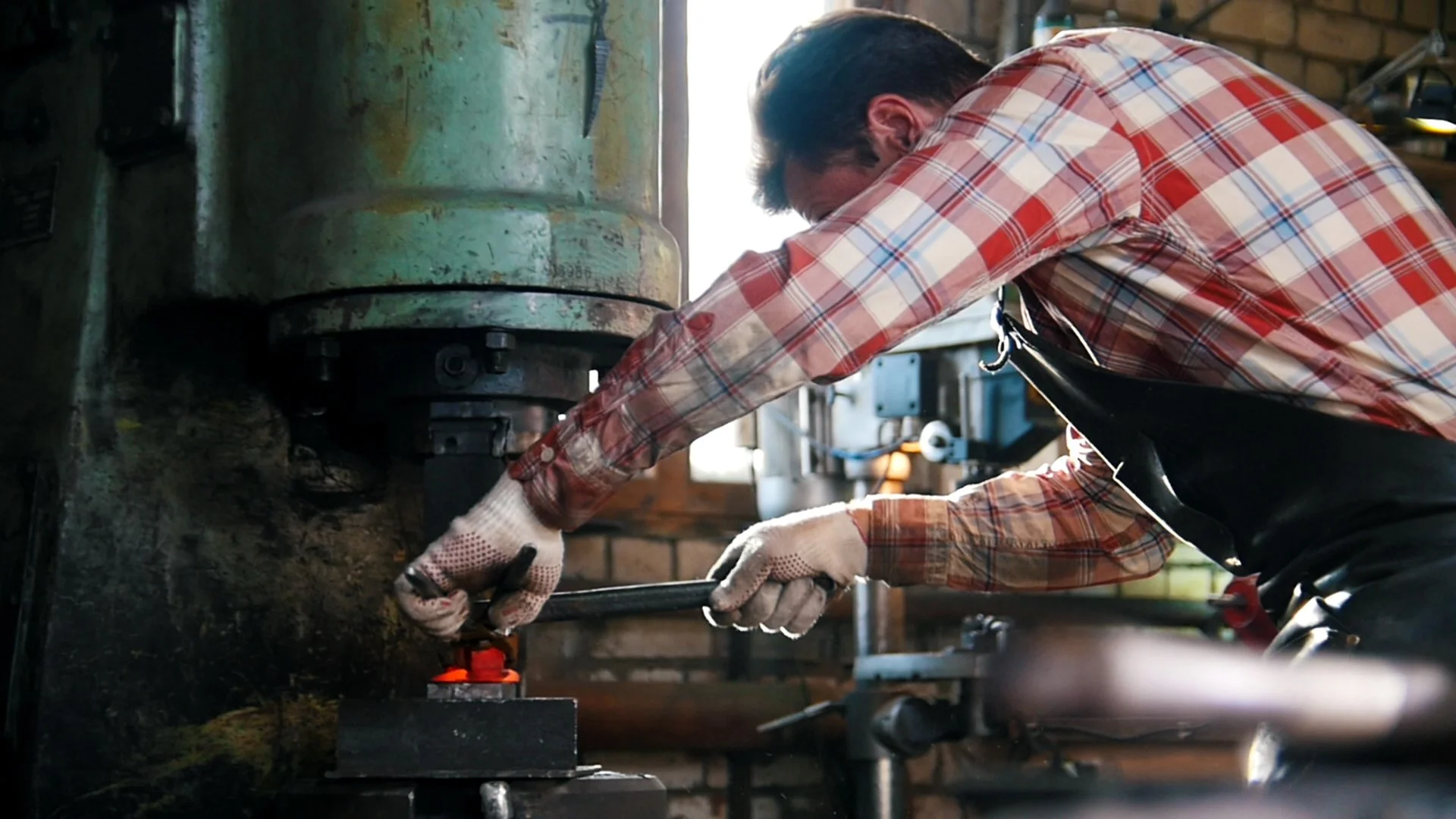 Forging Photo 2.jpg