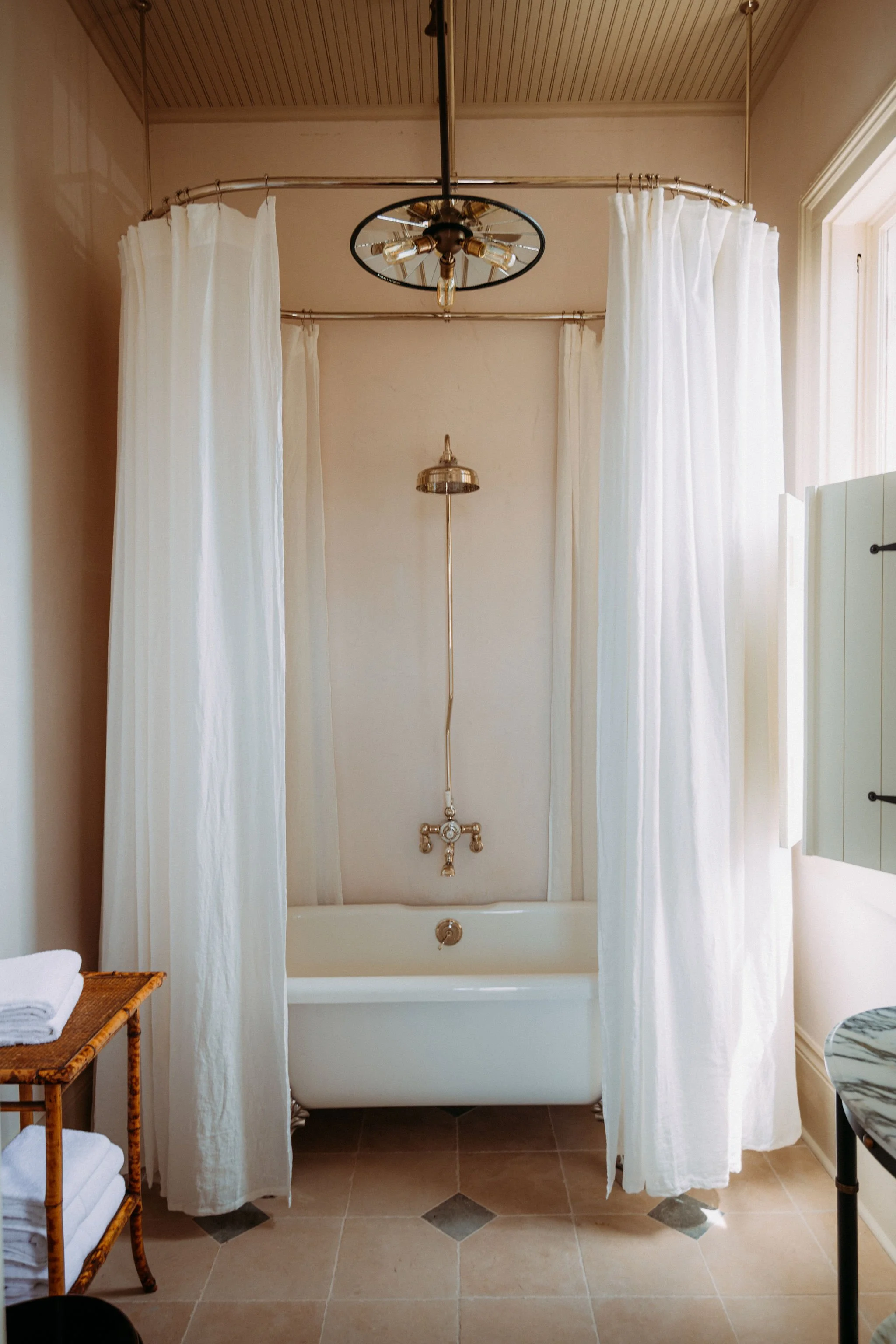 MH_bathroom_1-017 (1).jpg