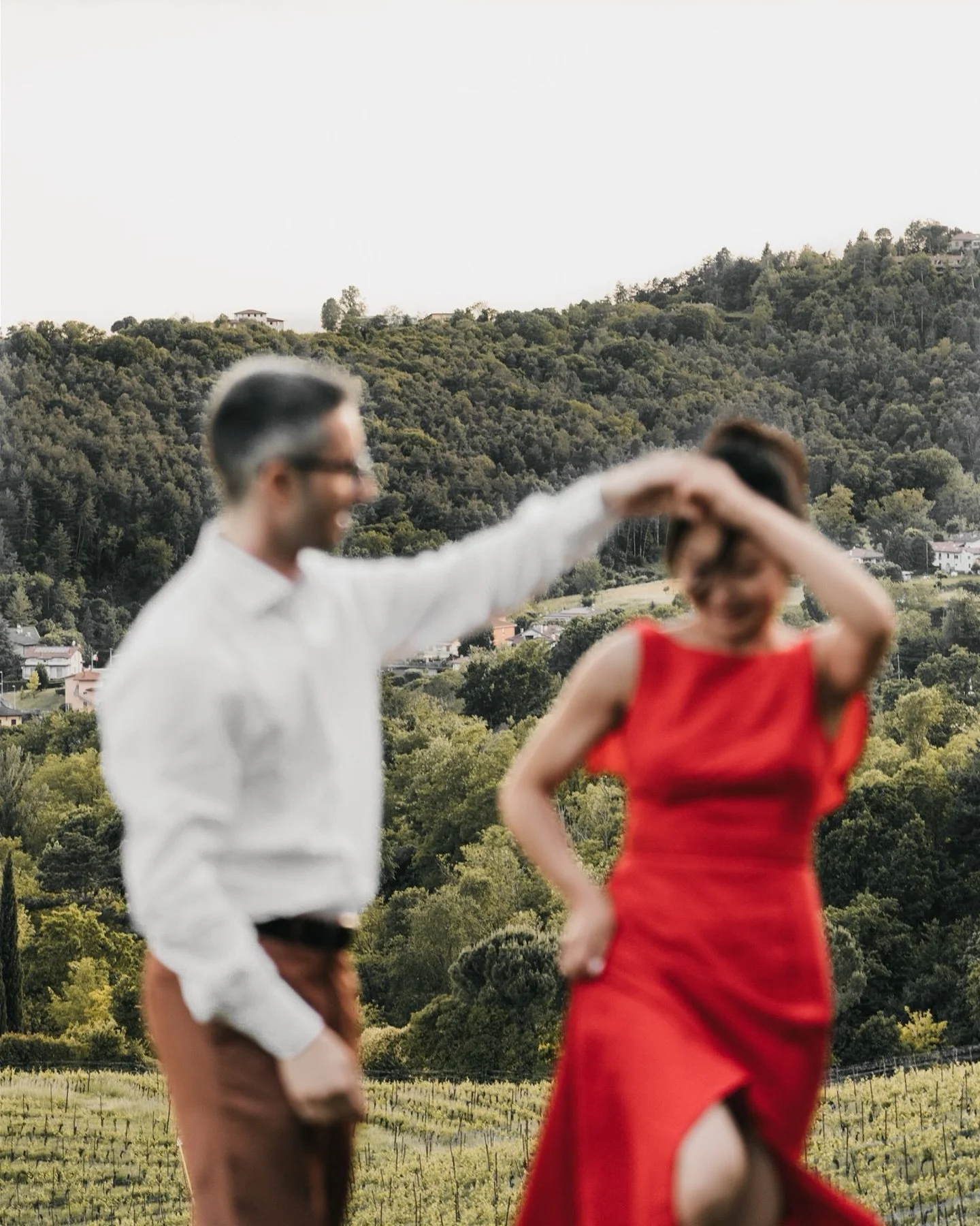 A touch of red among the romantic hills of Bergamo 🥀 
.
.
.
Venue, Catering &amp; Cake: @locanda.armonia 
Photo &amp; Video: @weddinlove_ig
Celebrant: @celebrante_corrado_cacioli 
Florals: @si_forever_love 
Make up: @vicky1151wang 
Music: @studiomem