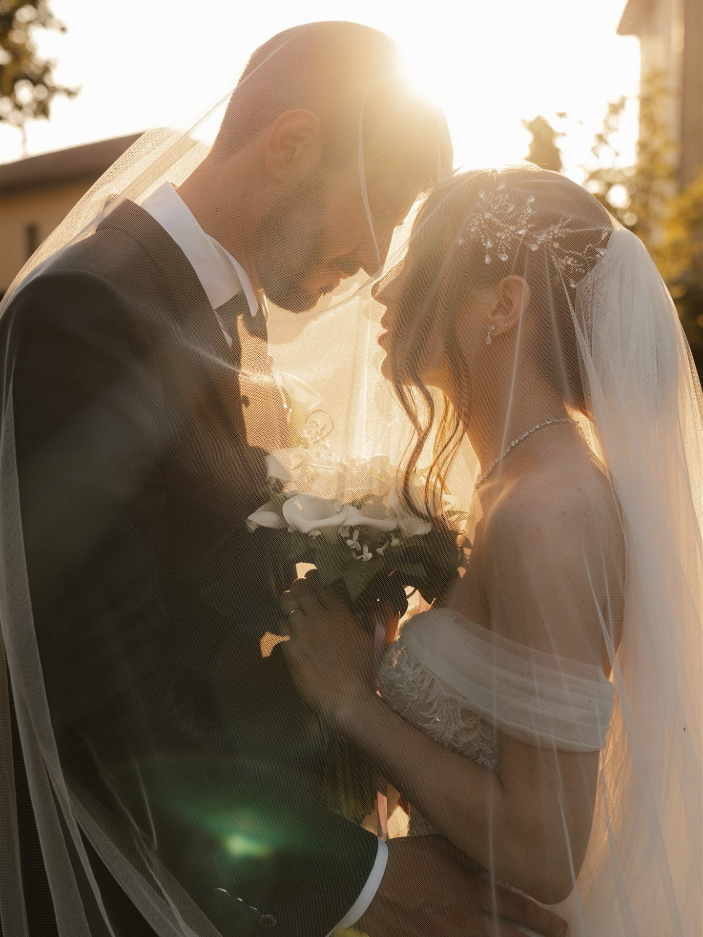 Golden hour kind of love

Venue, Catering &amp; Cake: @castello_bolognini_official 
Photography &amp; Films: @weddinlove_ig 
Bride&rsquo;s Dress: @nicolemilanoofficial 
Groom&rsquo;s Suit &amp; Shoes: @carlopignatelliofficialpage 
Music: @foryou__wed