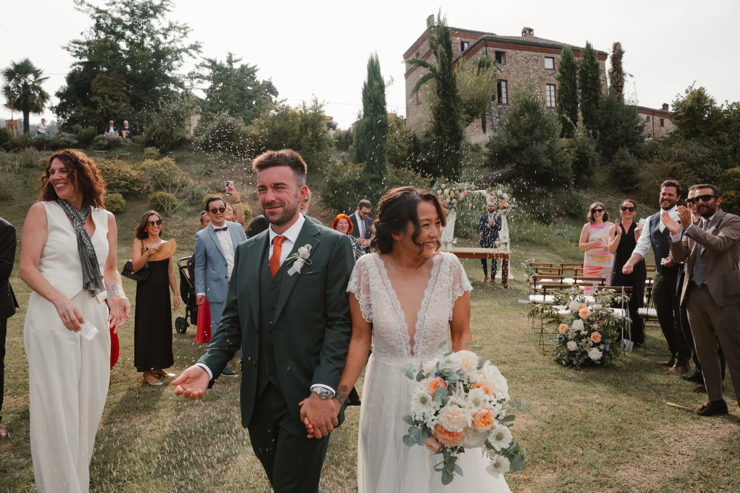UN MATRIMONIO DA FAVOLA                         AL CASTELLO DI TASSARA