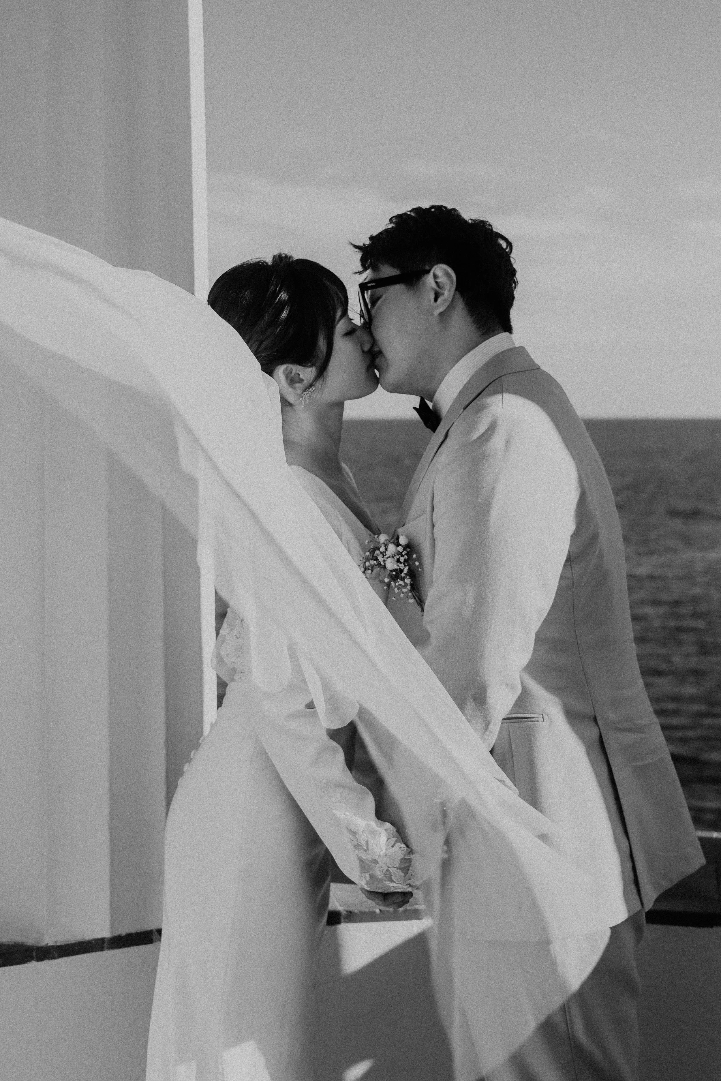 AN INTIMATE ELOPEMENT BETWEEN BLANES AND BARCELONA