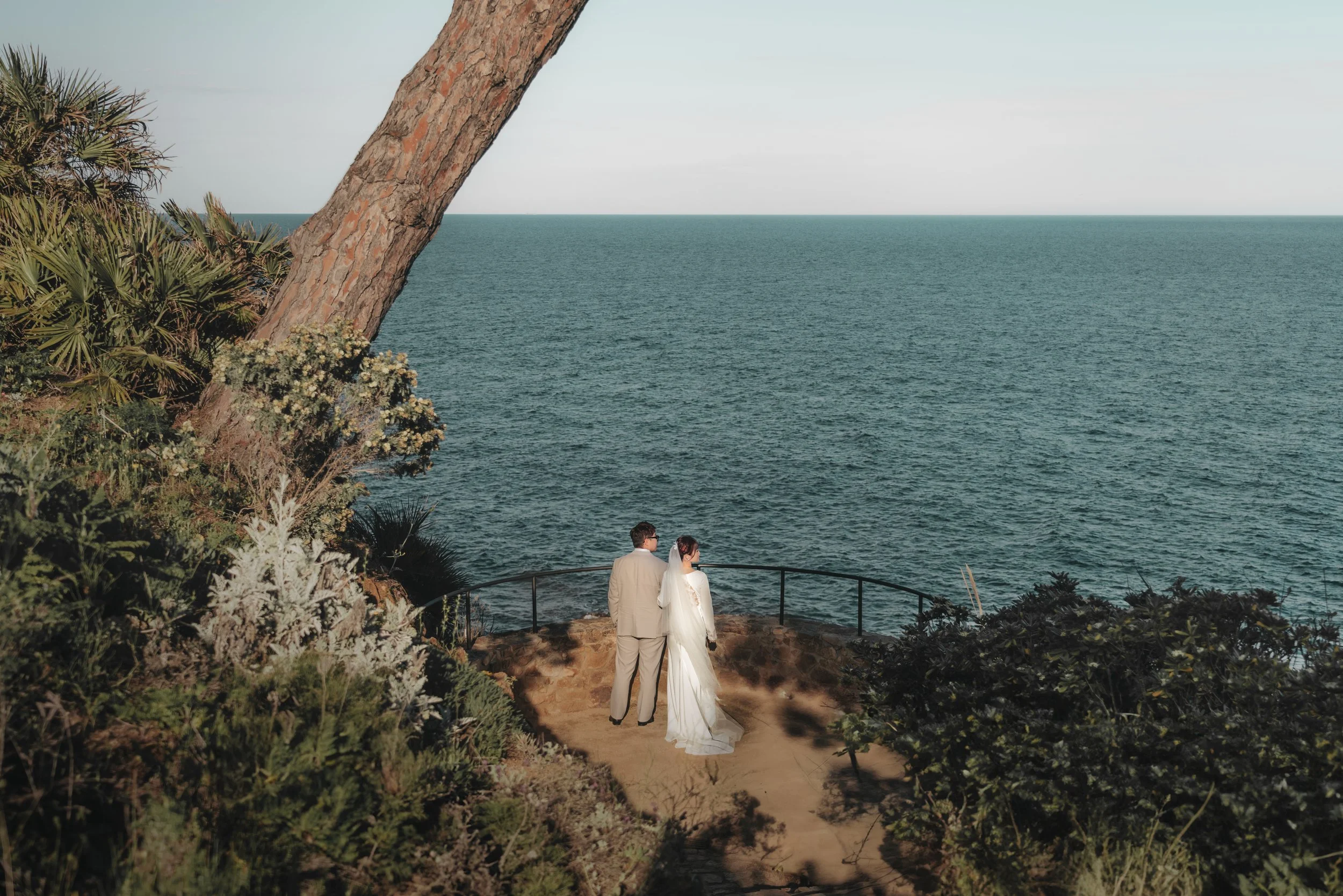 AN INTIMATE ELOPEMENT BETWEEN BLANES AND BARCELONA