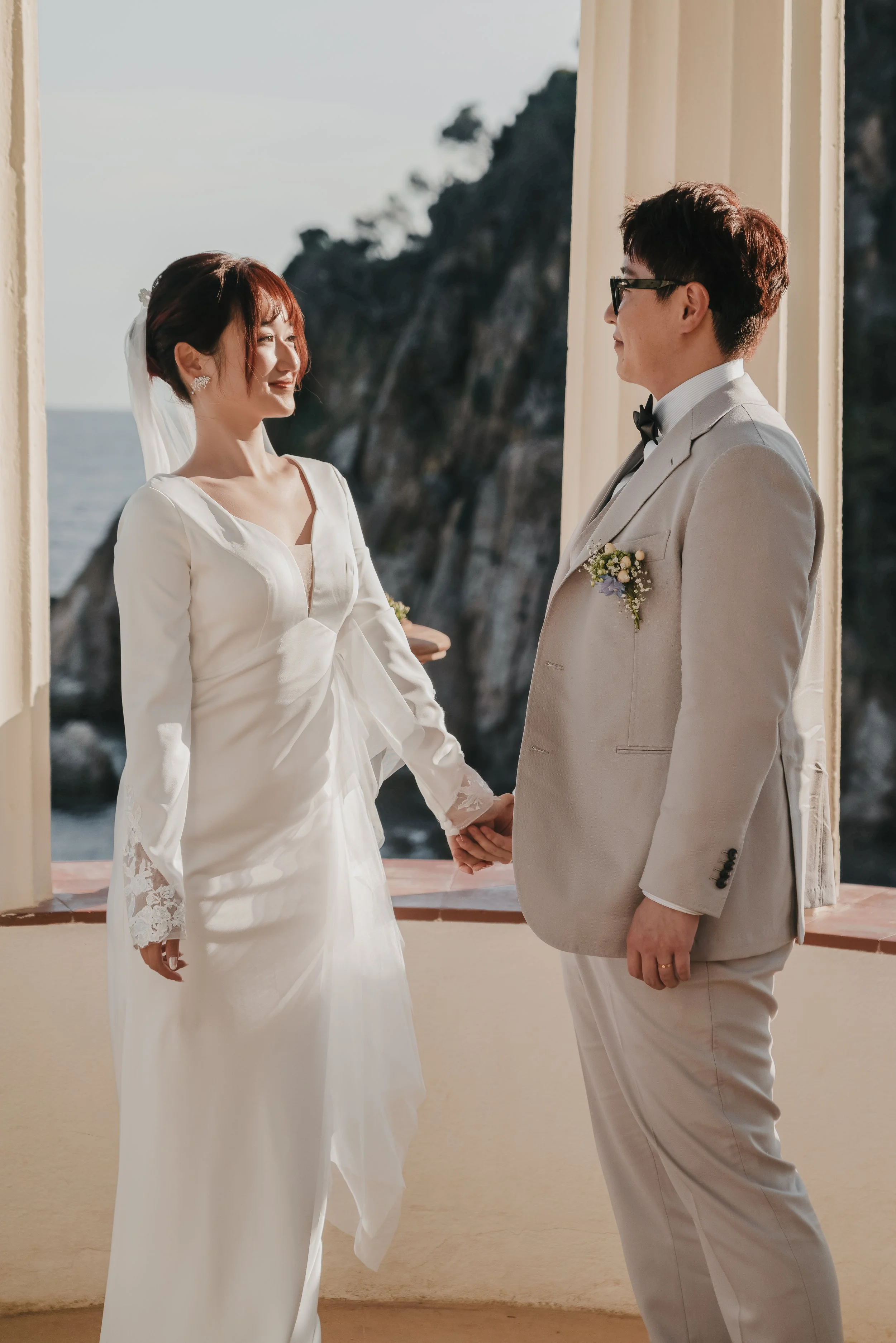 AN INTIMATE ELOPEMENT BETWEEN BLANES AND BARCELONA