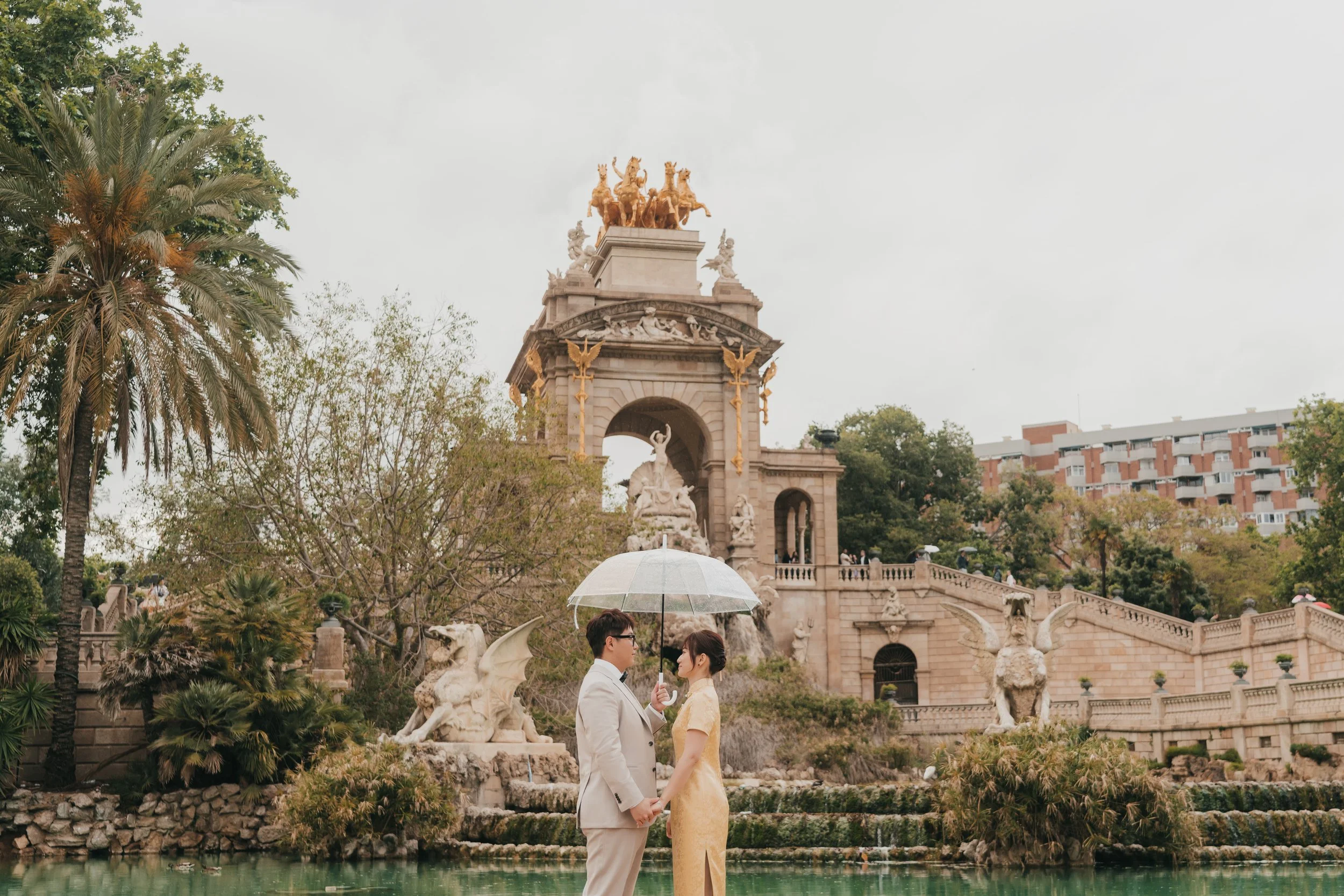 AN INTIMATE ELOPEMENT BETWEEN BLANES AND BARCELONA