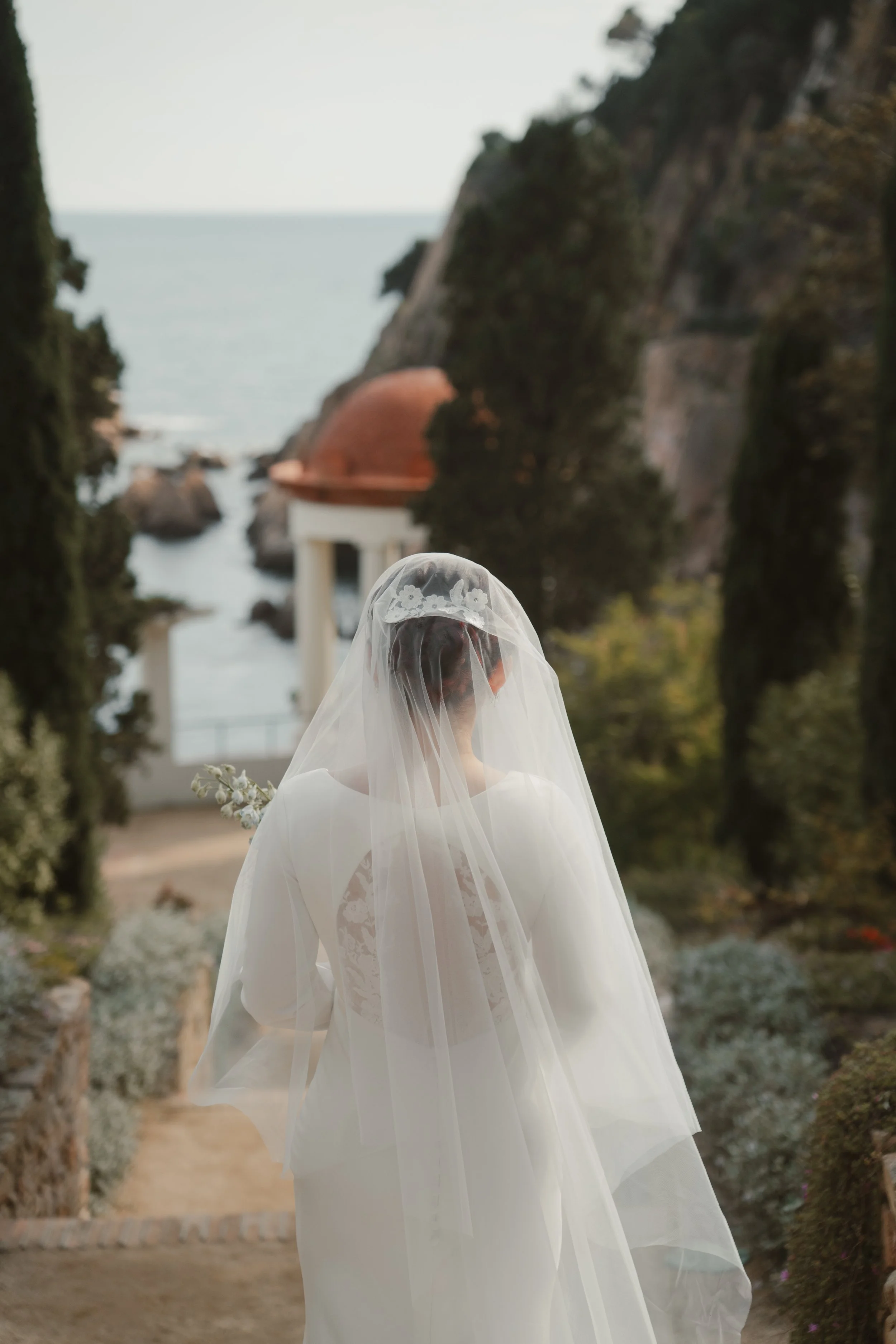 AN INTIMATE ELOPEMENT BETWEEN BLANES AND BARCELONA