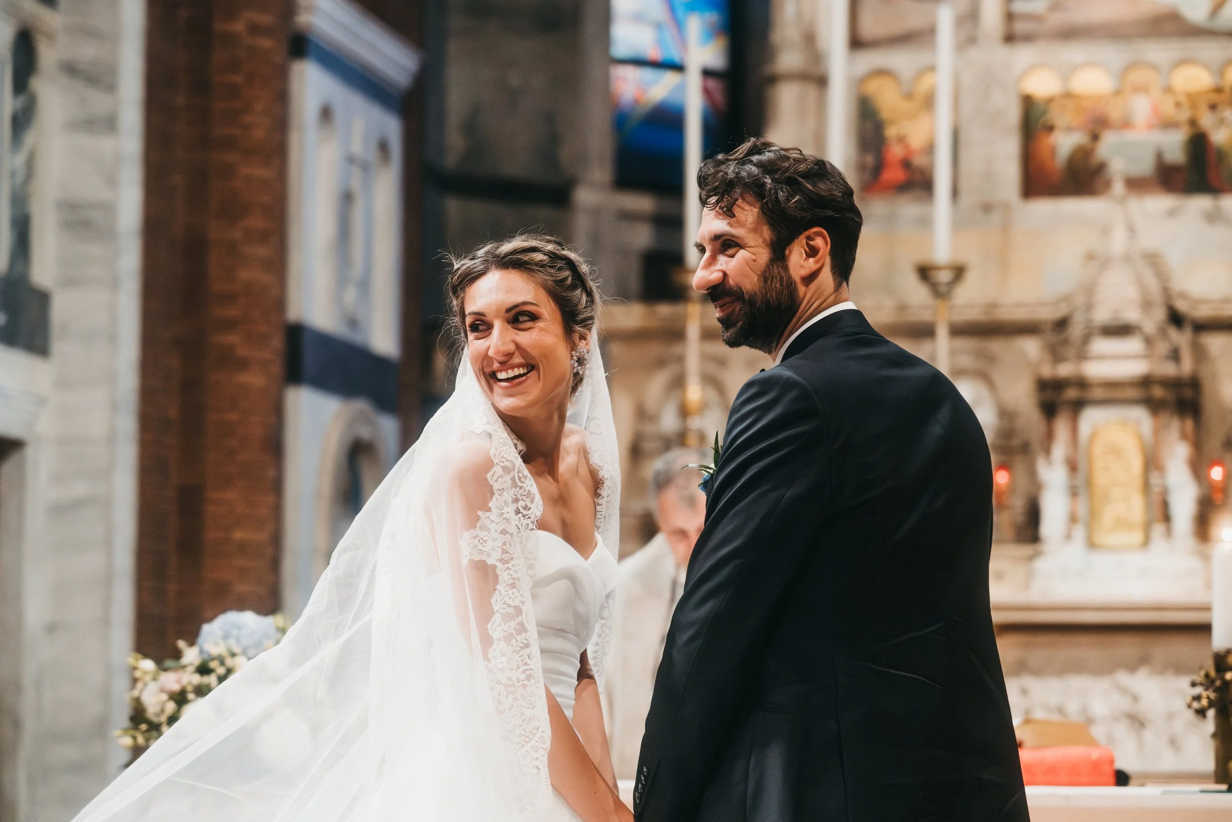 A MILANO PER AMORE.
Un matrimonio elegante tra la storica Chiesa di Santa Maria del Suffragio e Villa Scheibler.