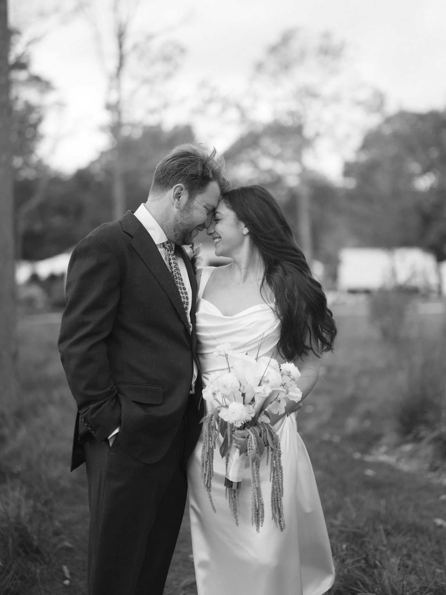 All of the layers, all of the details&hellip; and then there&rsquo;s this. D + M, thank you for sharing your love and trust with us. One we will never forget- not just because of the beauty but because of you two! 

Planning: @rachelbeharevents
Flora