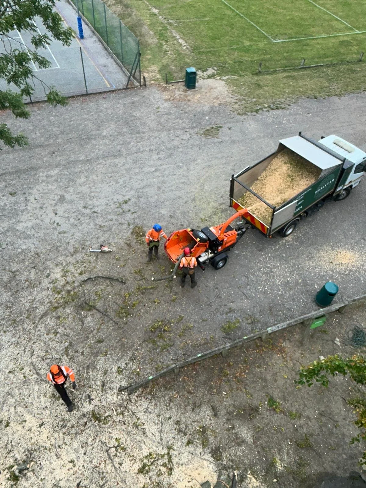 PHOTO-2025-08-18-19-33-41 6.jpg