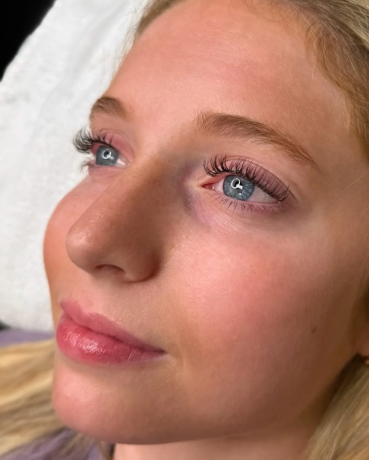 Light & Fluffy Lash Extensions