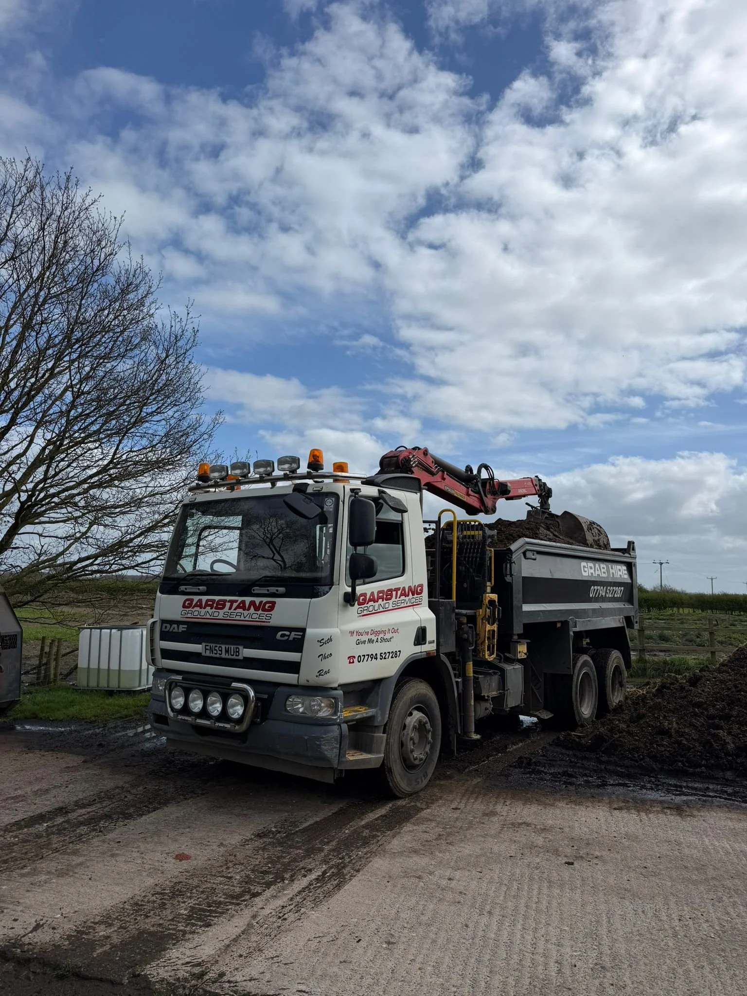 muck grab for landscapers lancashire