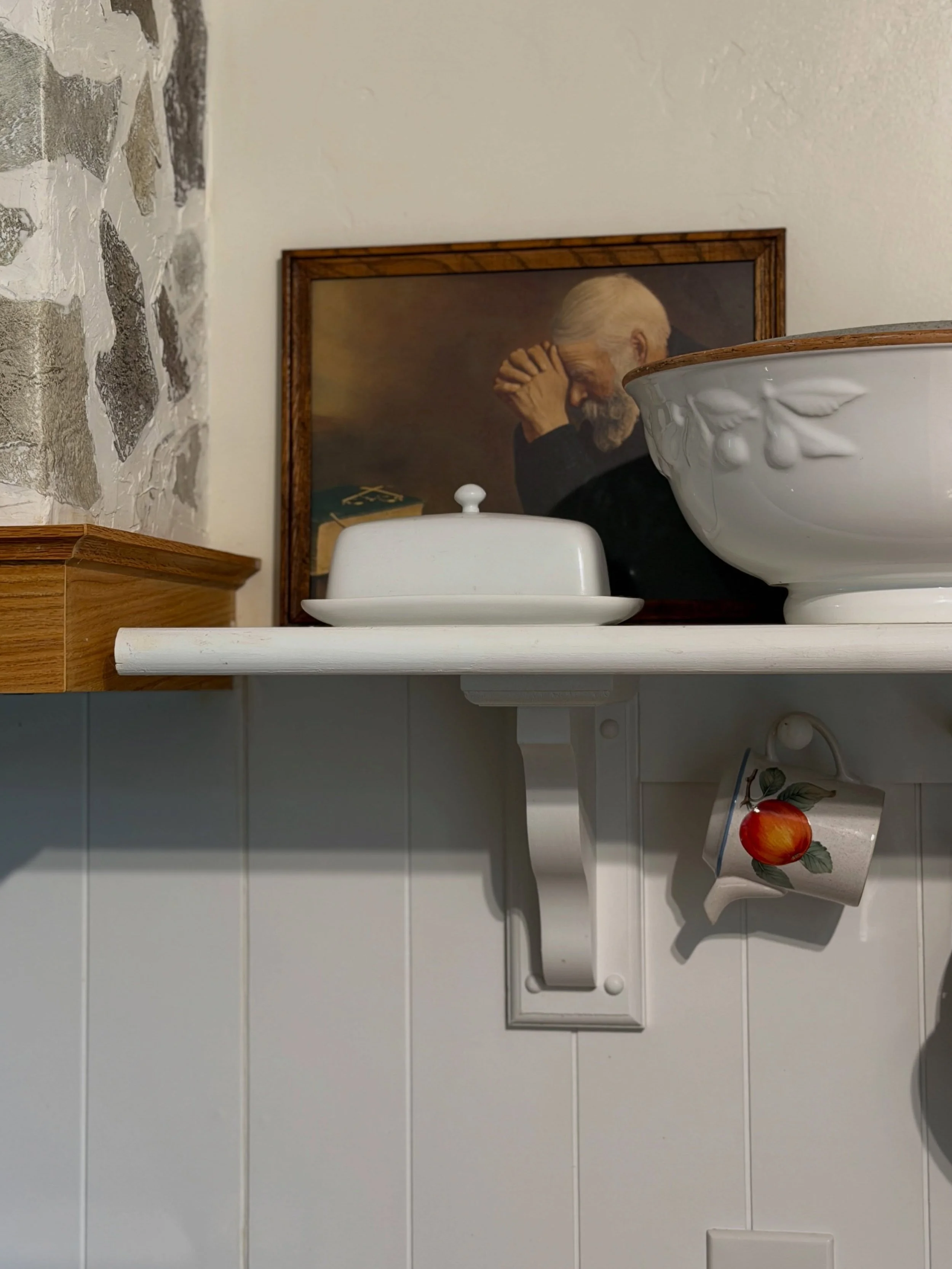 Posting a sweet little corner of my kitchen that makes me happy. Now that our house is 90% complete with construction after 4 years, I think it&rsquo;s finally time to decorate and I couldn&rsquo;t be more excited. My goal this coming fall is lots of